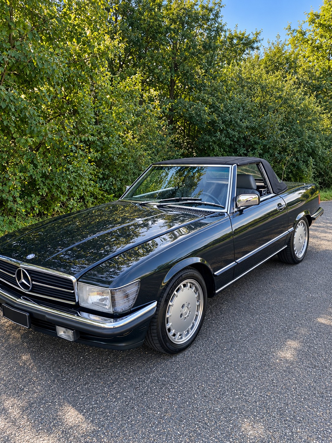MERCEDES-BENZ SL 300-image-1