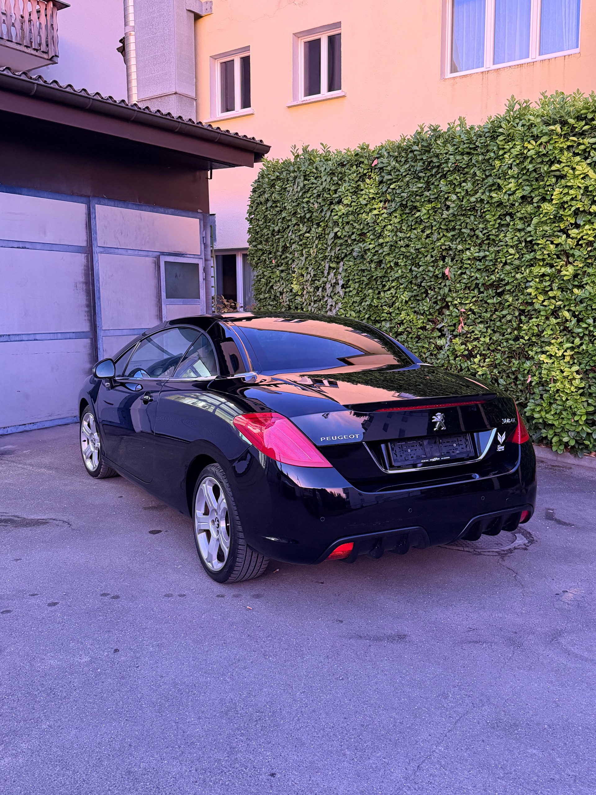 PEUGEOT 308 CC 1.6 16V Turbo Allure-image-2