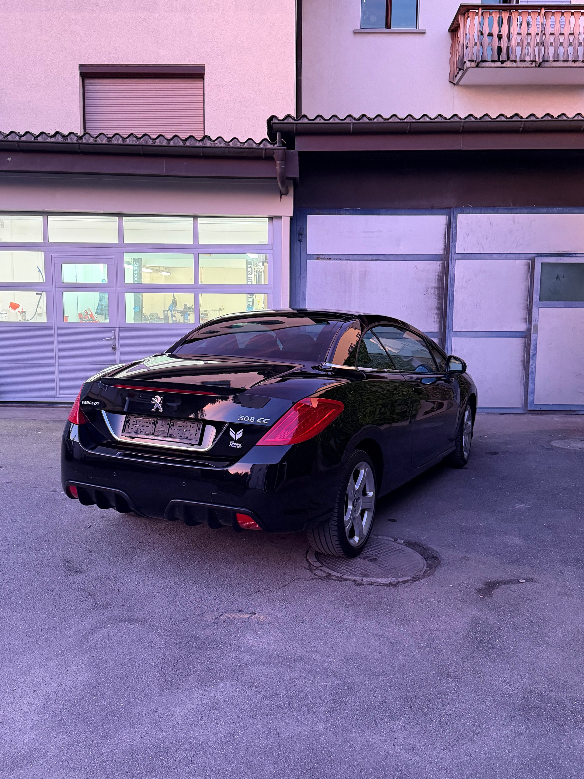 PEUGEOT 308 CC 1.6 16V Turbo Allure-image-3