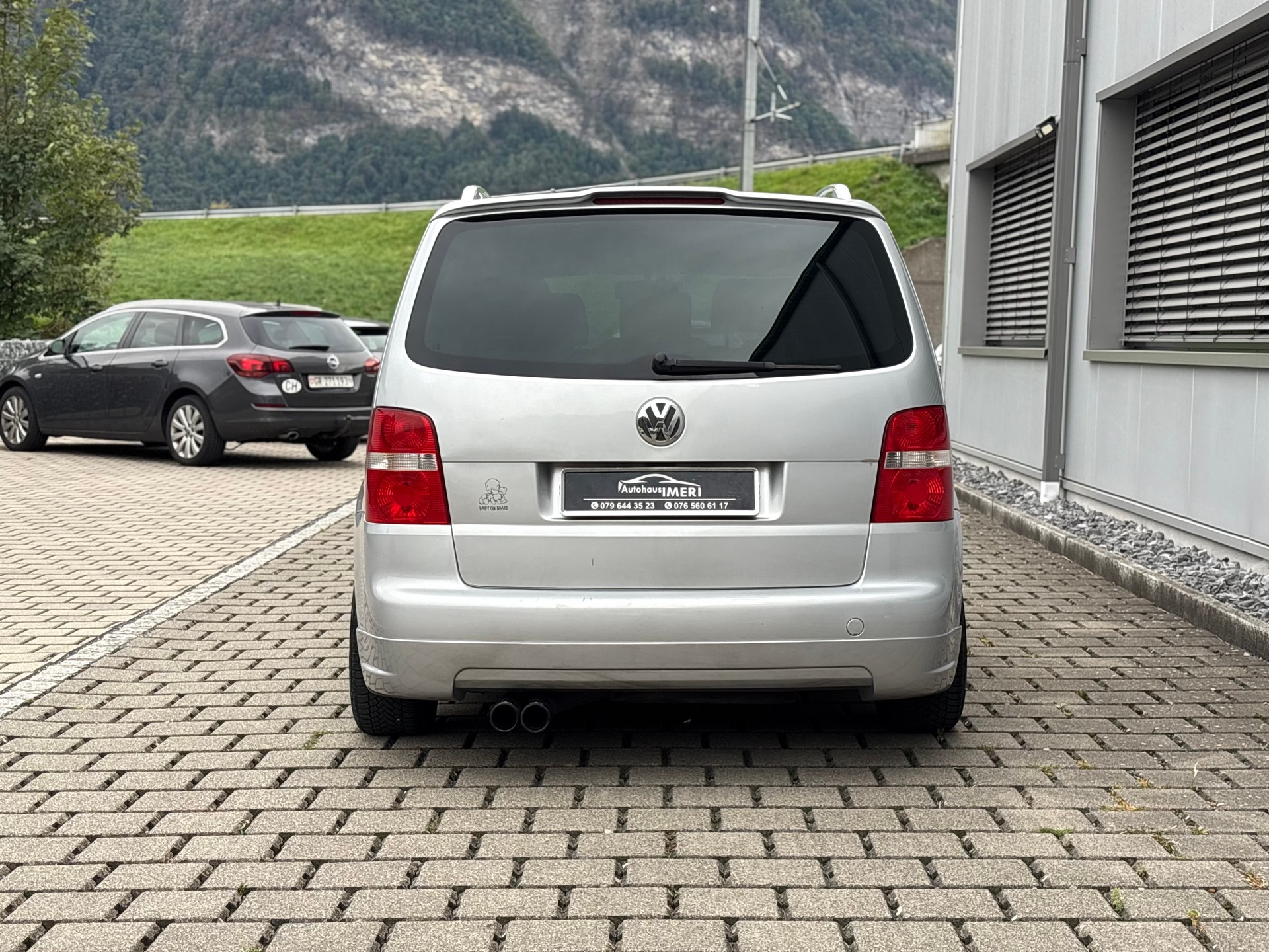 VW Touran 2.0 TDI Trendline-image-6