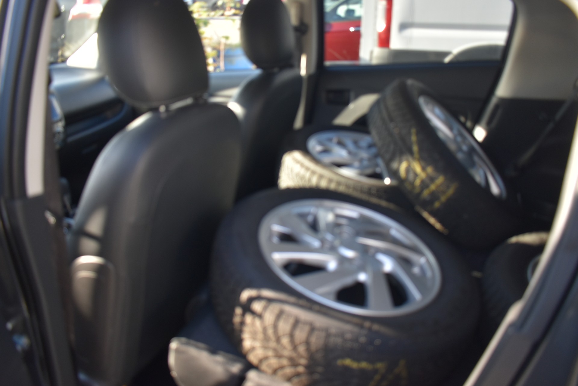 MITSUBISHI Space Star 1.2 CVT Intense-image-6