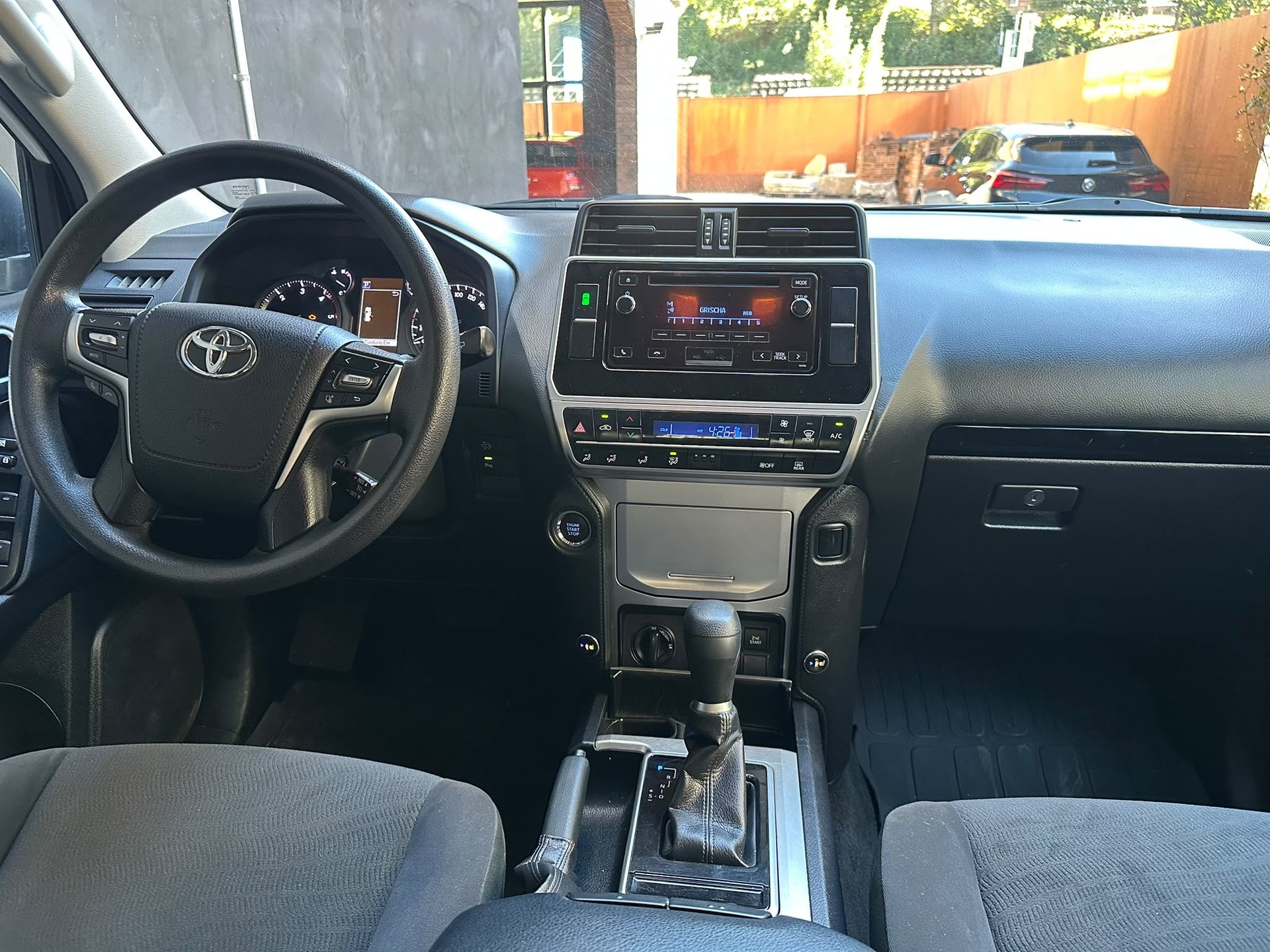 TOYOTA Land Cruiser 2.8TD Comfort Automatic-image-8