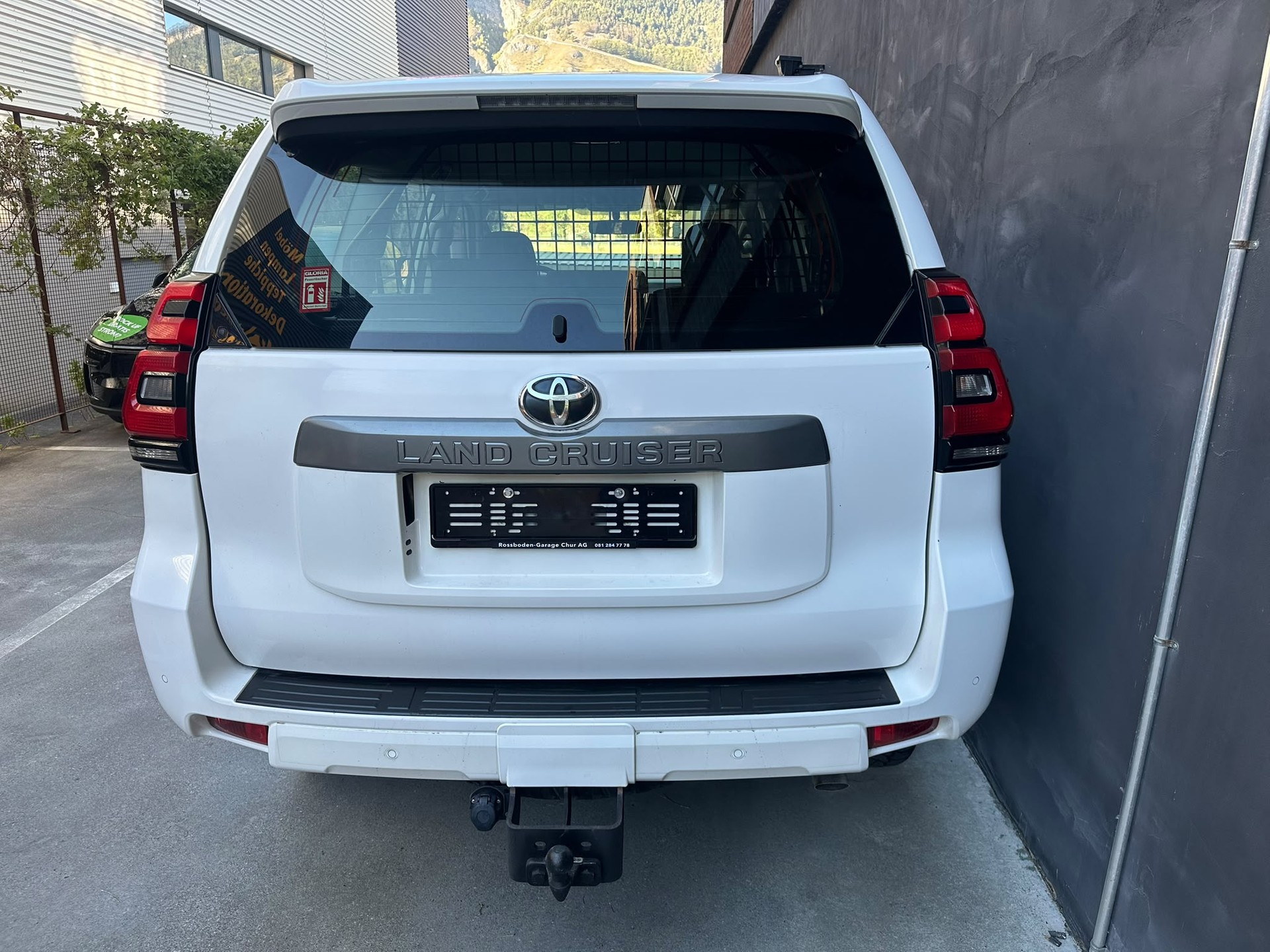 TOYOTA Land Cruiser 2.8TD Comfort Automatic-image-7
