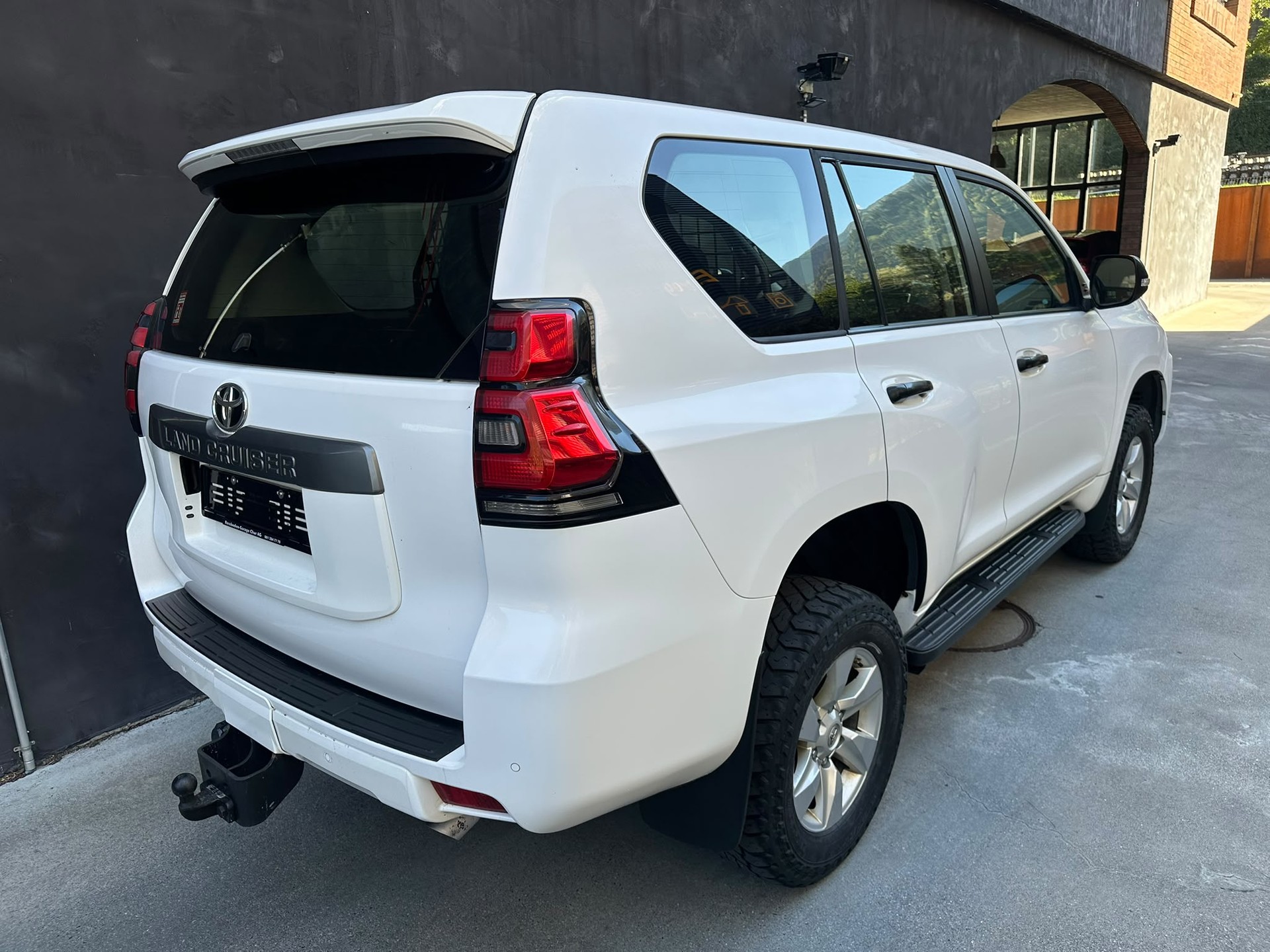 TOYOTA Land Cruiser 2.8TD Comfort Automatic-image-5