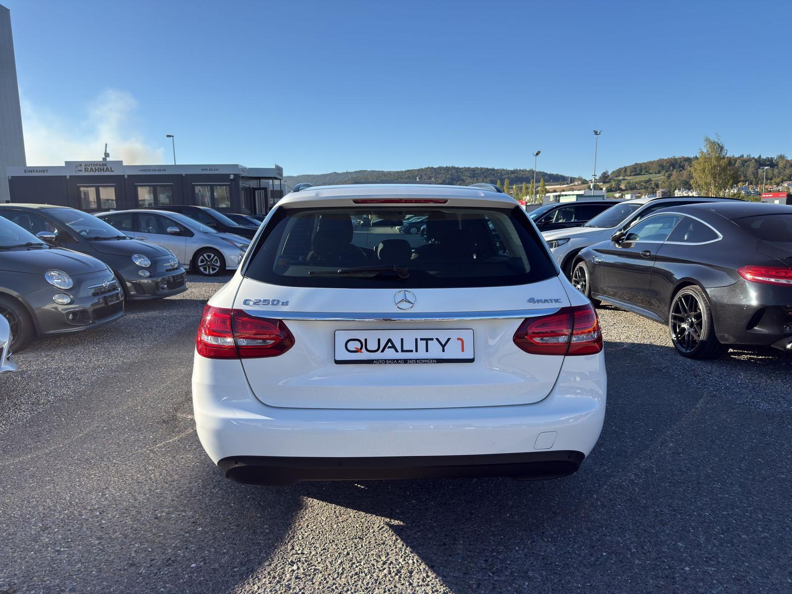 MERCEDES-BENZ C-Klasse S205 Kombi C 250 d Exclusive 4m-image-5