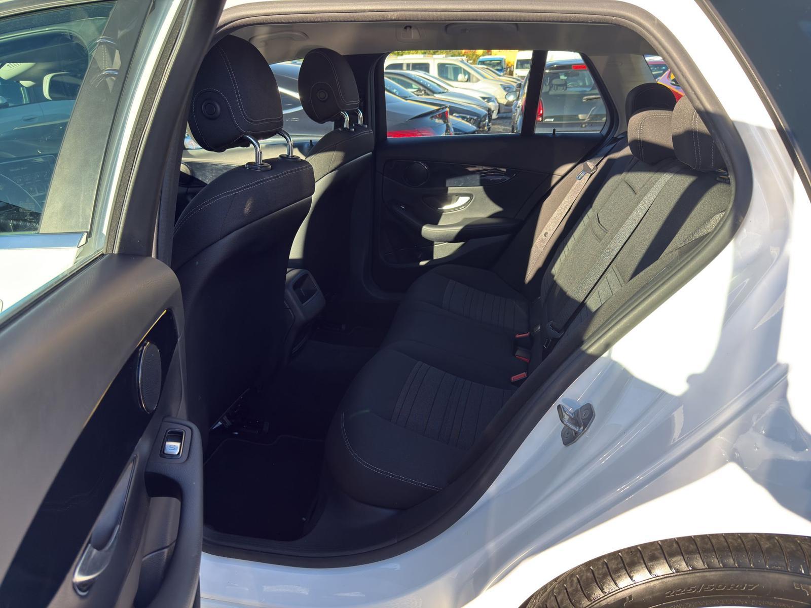 MERCEDES-BENZ C-Klasse S205 Kombi C 250 d Exclusive 4m-image-16