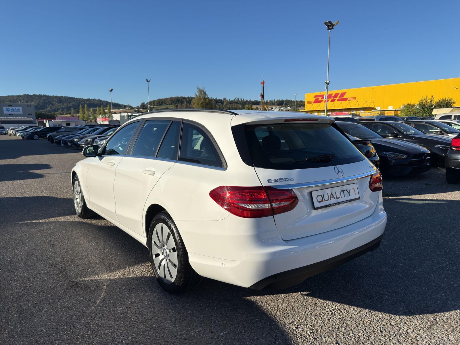 MERCEDES-BENZ C-Klasse S205 Kombi C 250 d Exclusive 4m-image-4