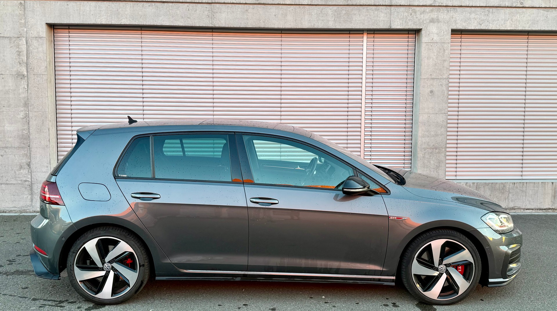 VW Golf 2.0 TSI GTI Performance-image-4