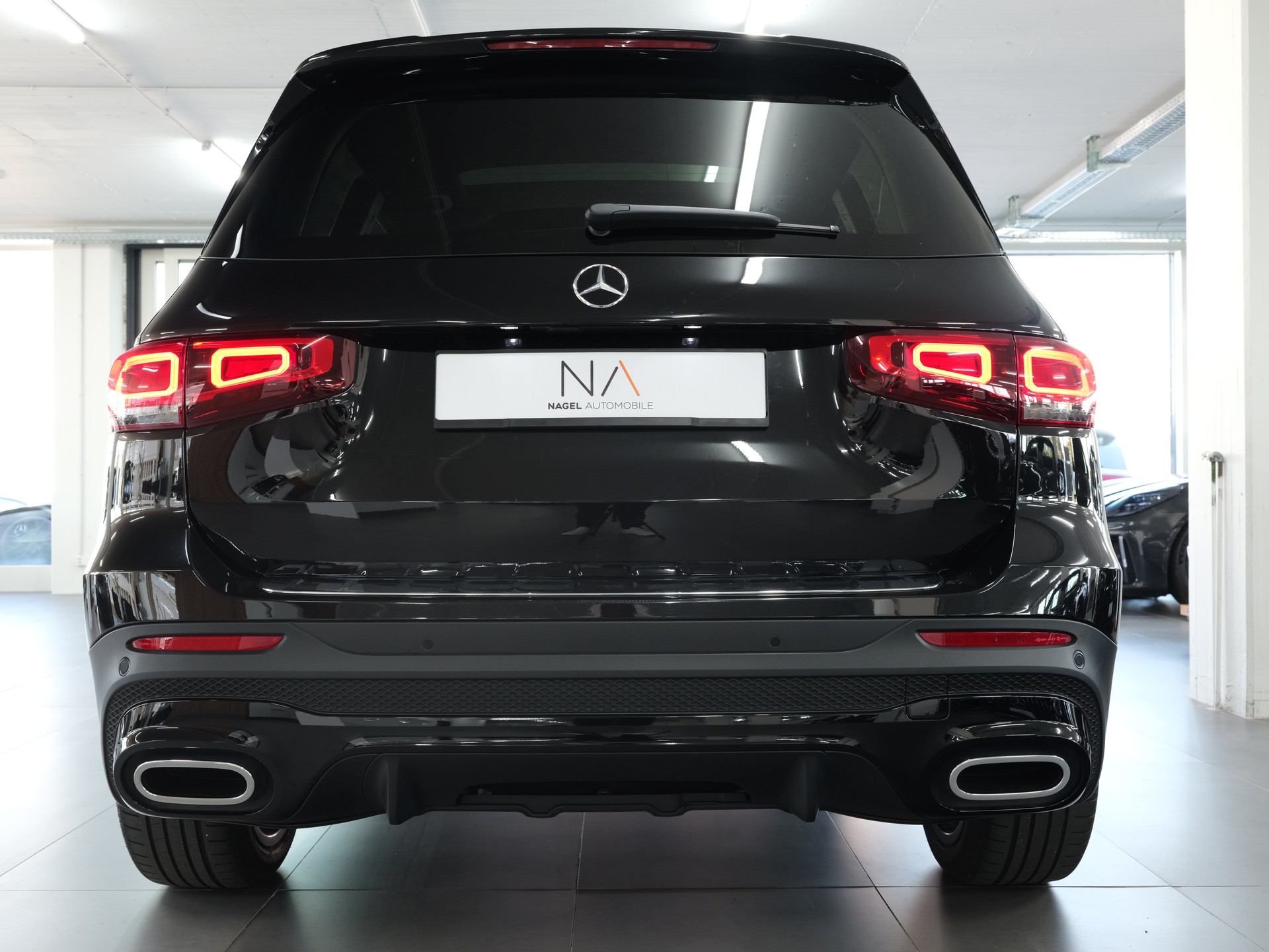 MERCEDES-BENZ GLB 250 4Matic AMG Line 8G-Tronic *360 Kamera* *Burmester* *Panorama*-image-3