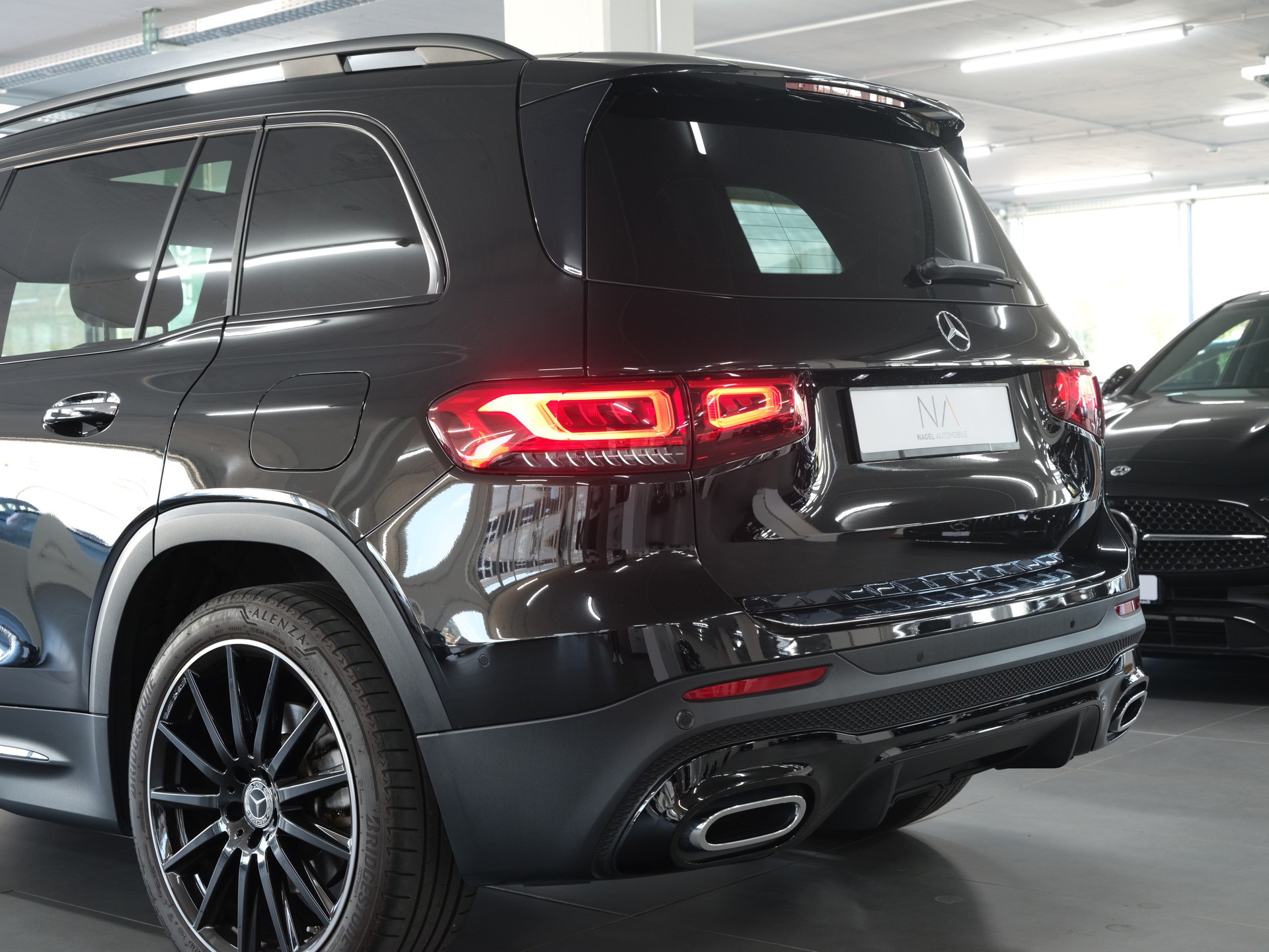 MERCEDES-BENZ GLB 250 4Matic AMG Line 8G-Tronic *360 Kamera* *Burmester* *Panorama*-image-15