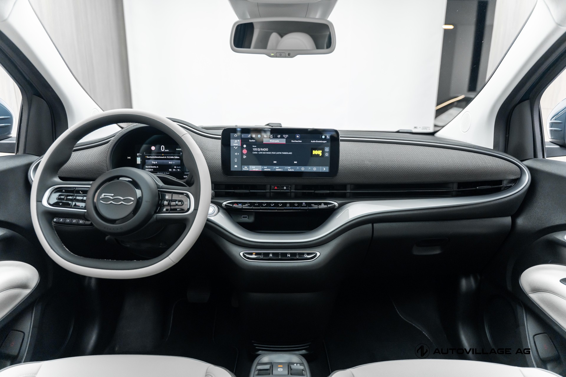 FIAT 500 electric 87 kW La Prima-image-3