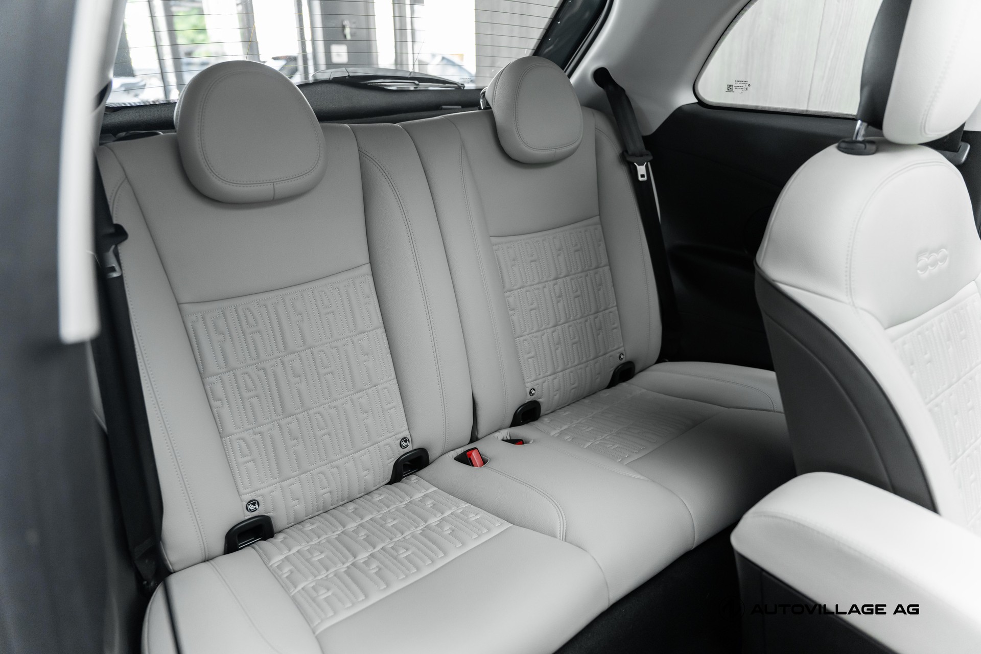FIAT 500 electric 87 kW La Prima-image-17
