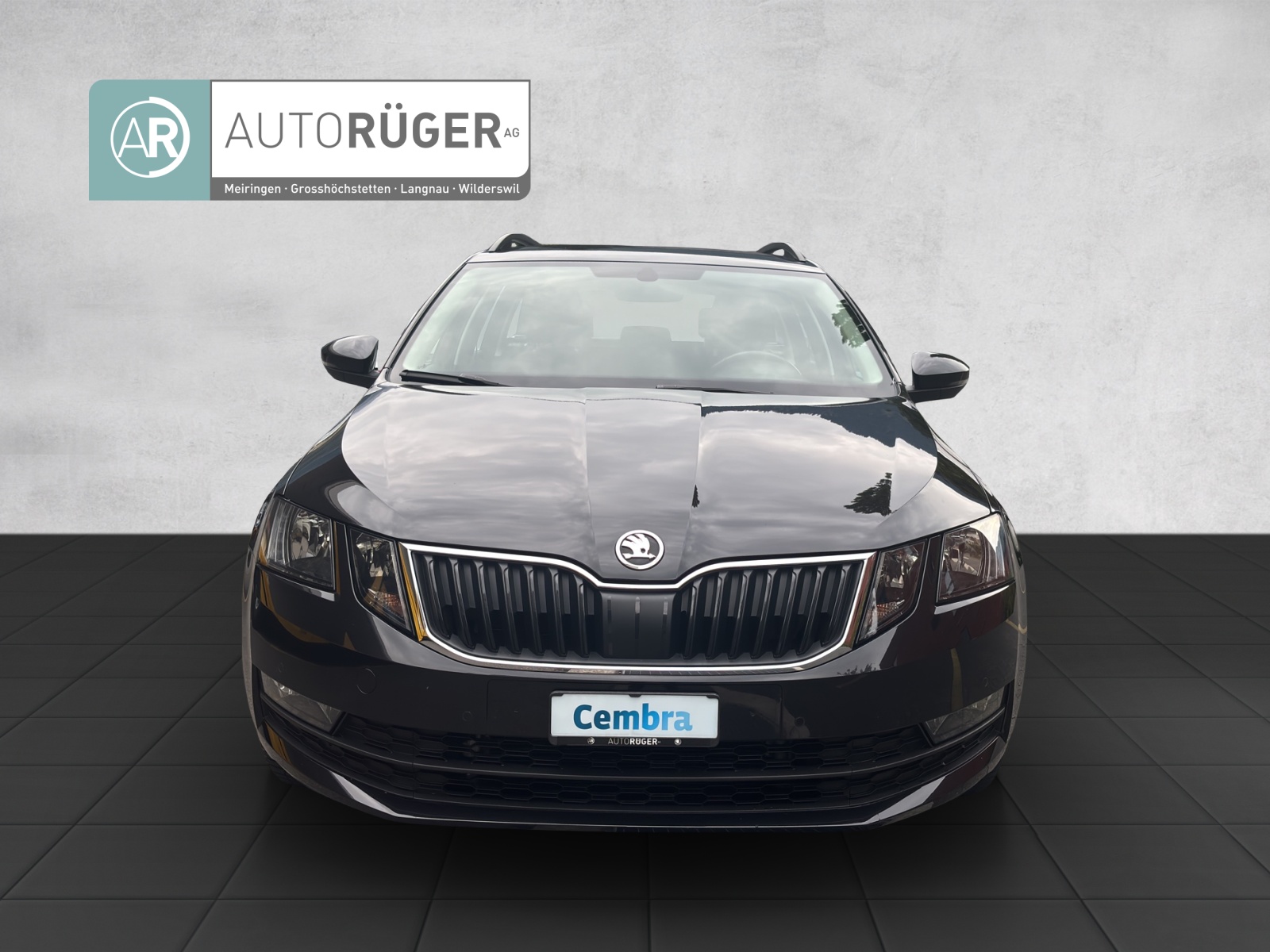 SKODA Octavia Combi 2.0 TDI Ambition 4x4-image-1