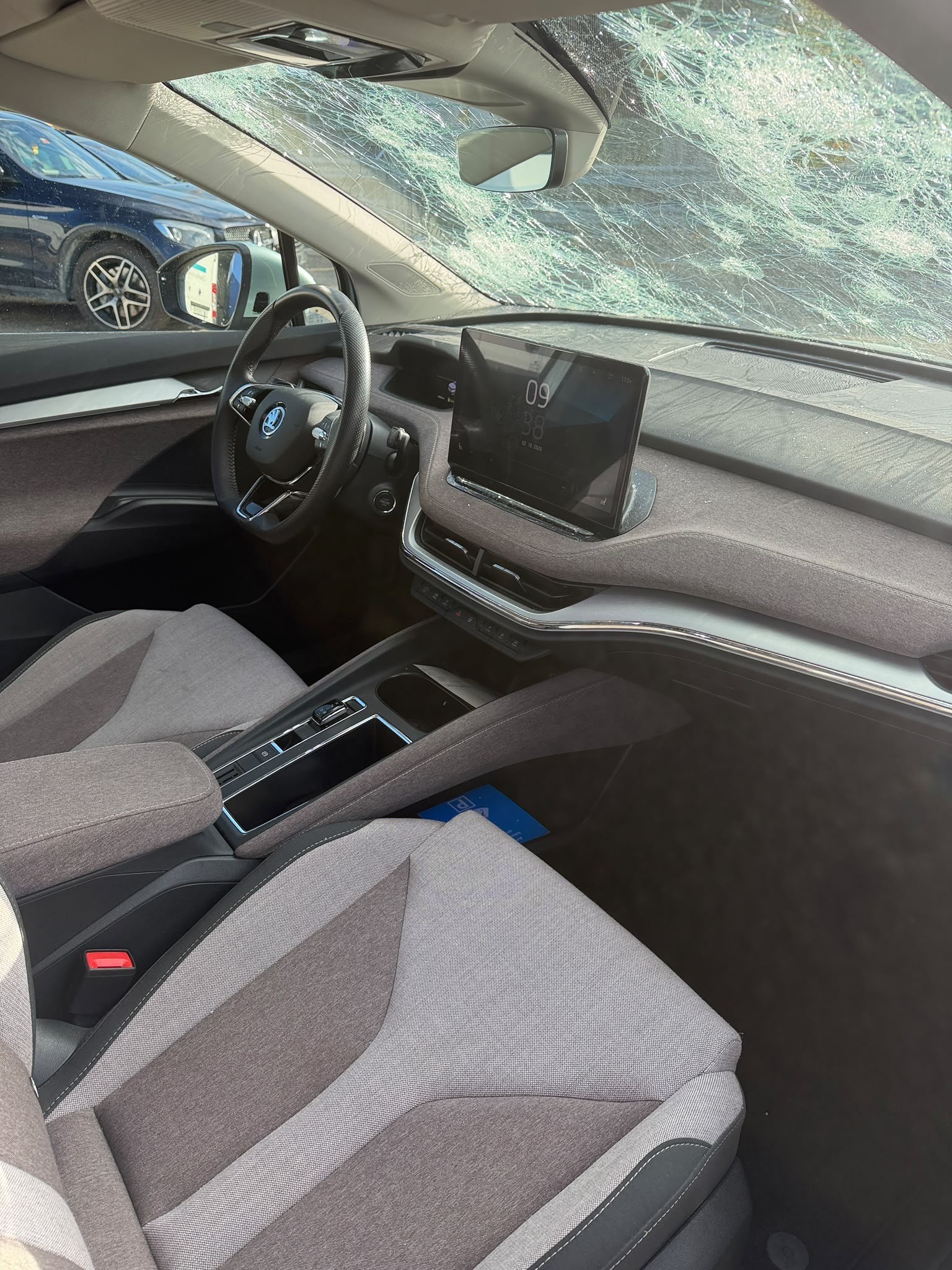 SKODA Enyaq iV 80 Ultra-image-10