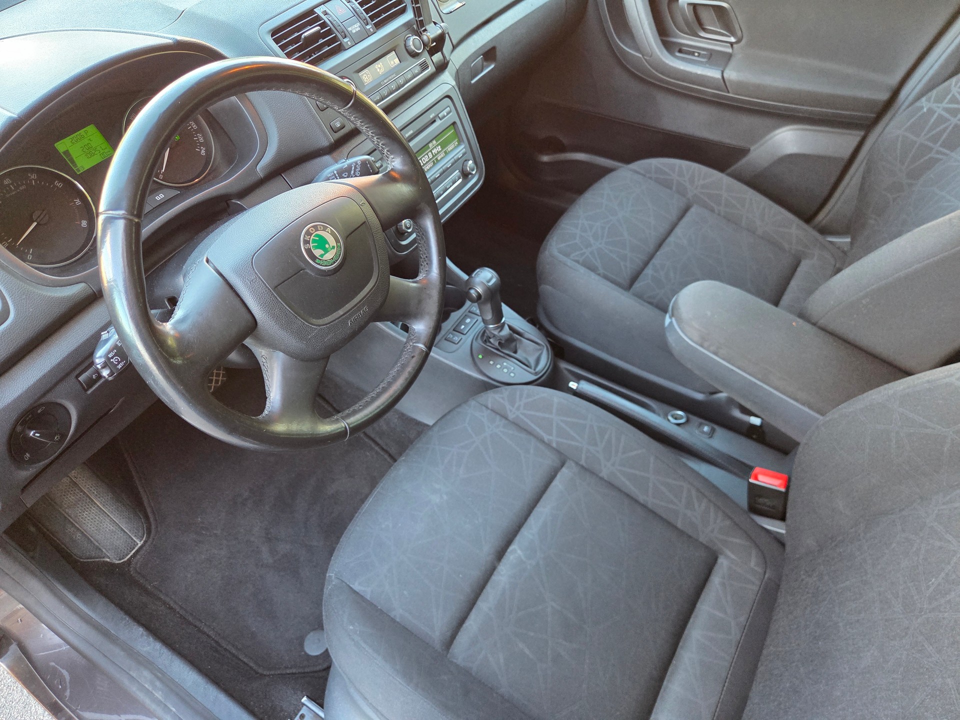 SKODA Roomster 1.2 TSI Family DSG-image-6