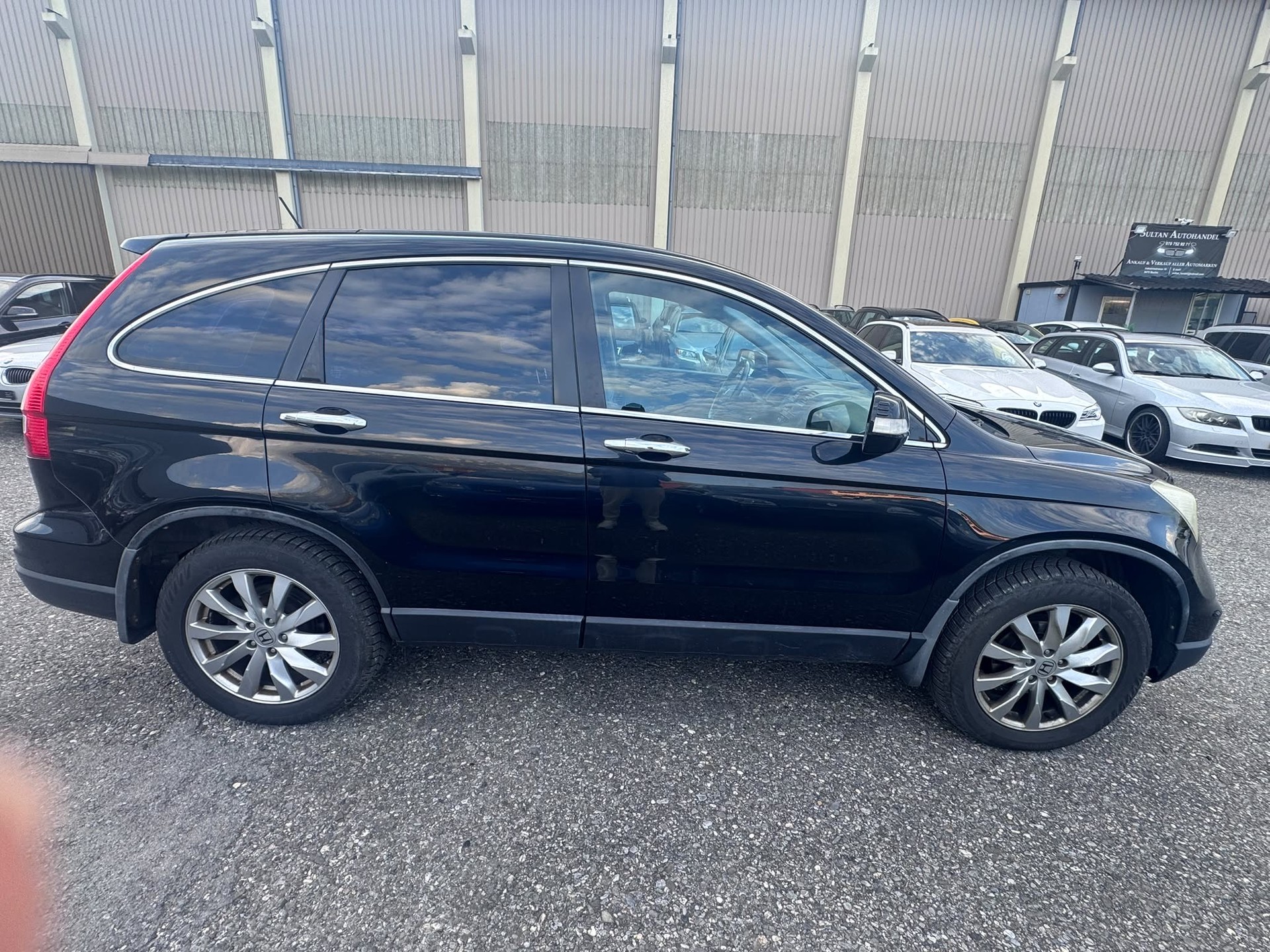 HONDA CR-V 2.2 i-DTEC 4WD Executive Plus-image-3