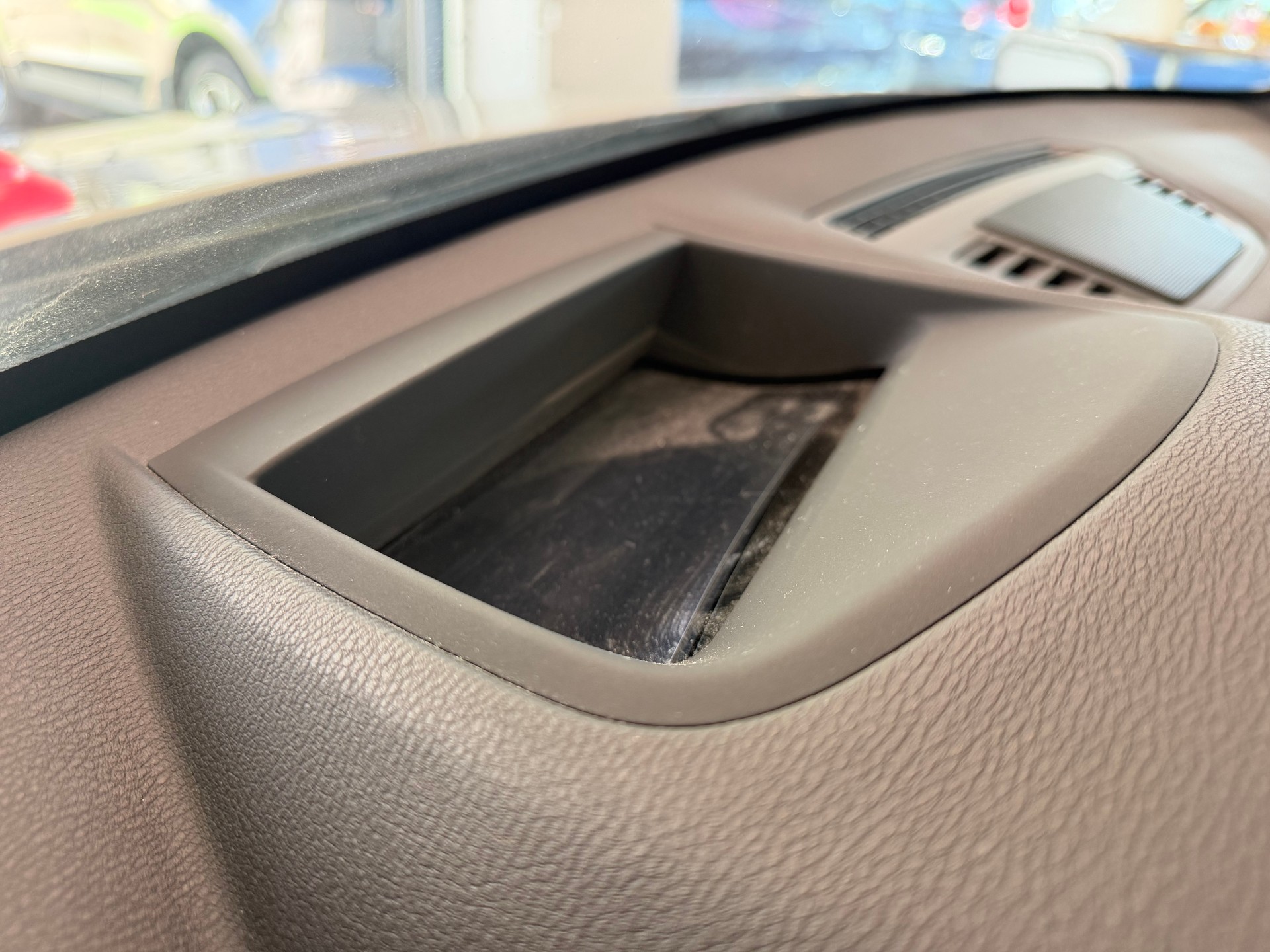 BMW X1 xDrive 25i xLine Steptronic-image-15