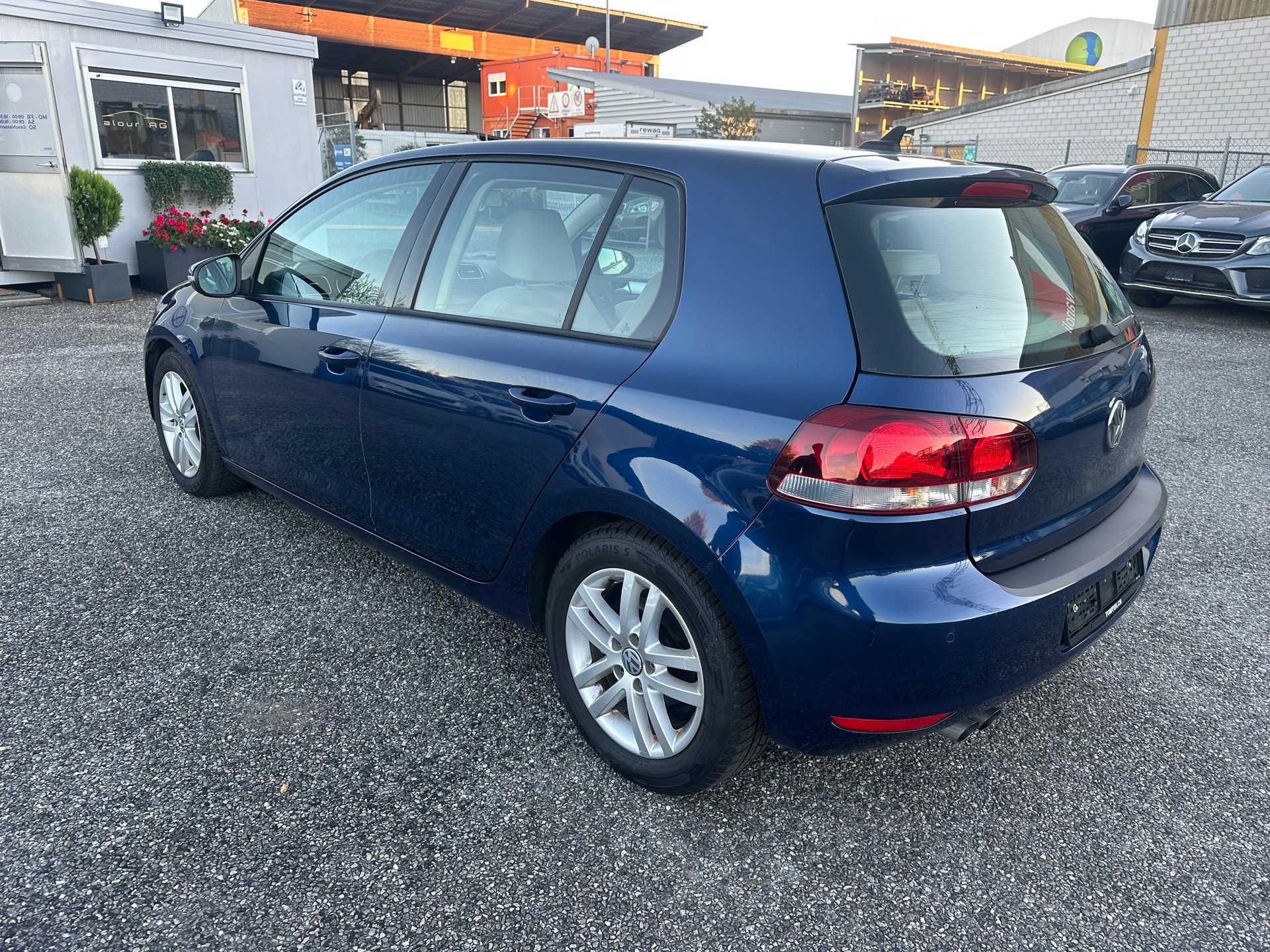 VW Golf 2.0 TDI 4Motion-image-6