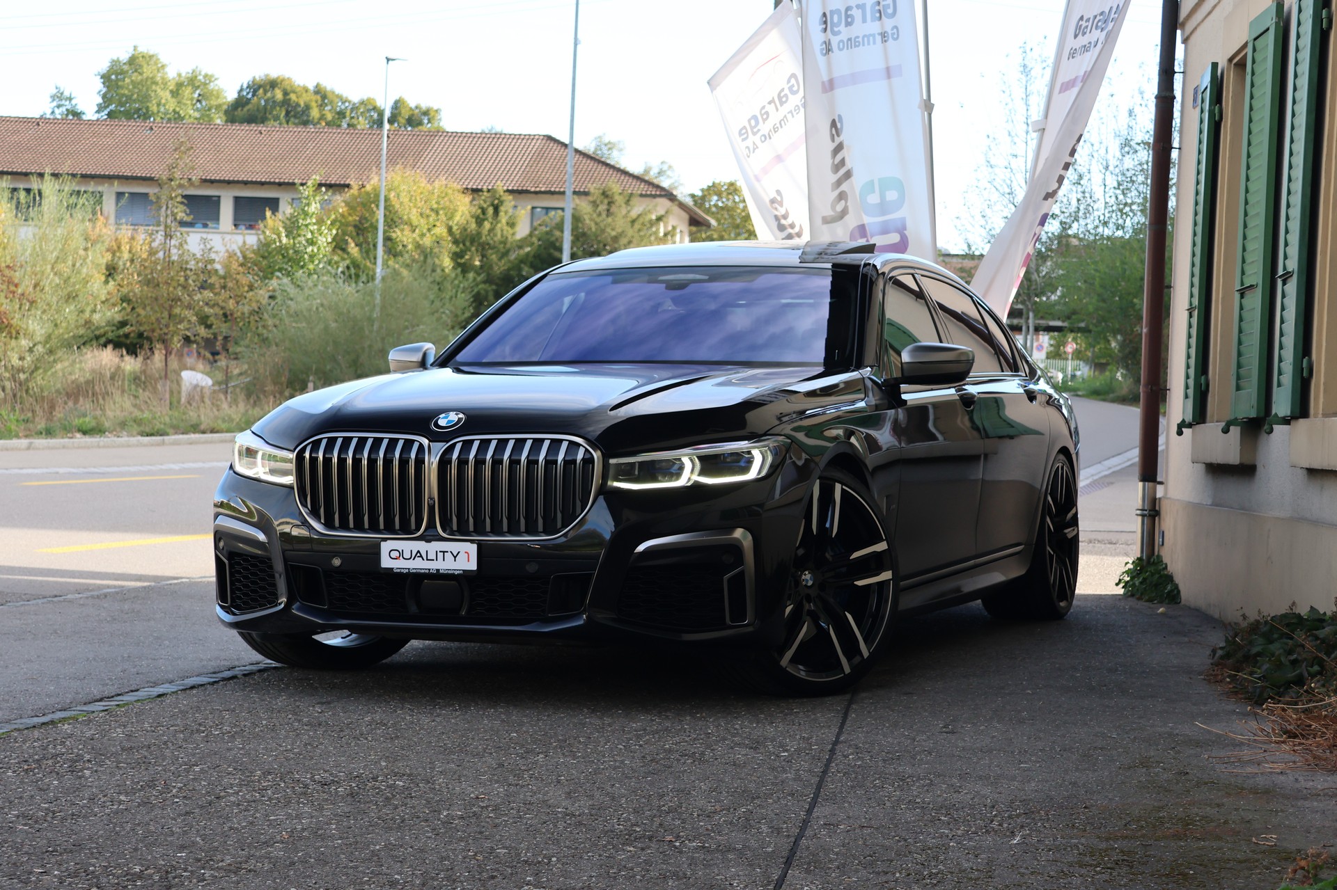 BMW M760Li xDrive Sport Getriebe BMW M760Li xDrive | Bowers & Wilkins | Sky Lounge | Massage-image-0