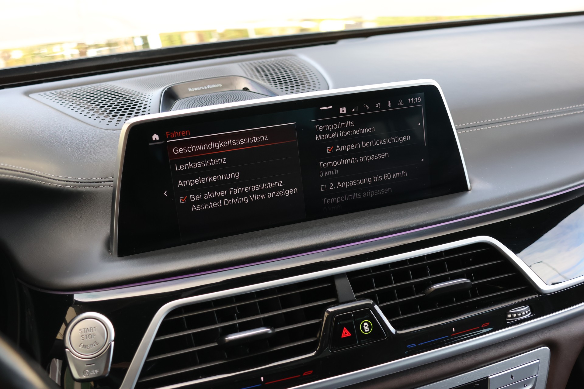 BMW M760Li xDrive Sport Getriebe BMW M760Li xDrive | Bowers & Wilkins | Sky Lounge | Massage-image-21