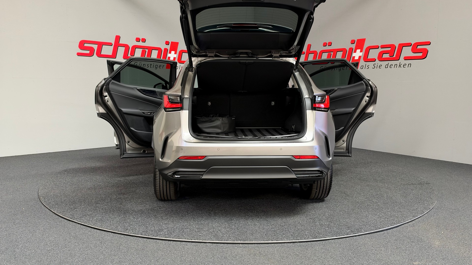 LEXUS NX 450h+ E-FOUR Comfort-image-5