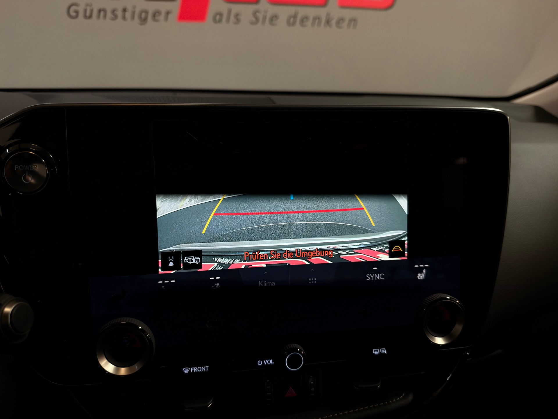 LEXUS NX 450h+ E-FOUR Comfort-image-25