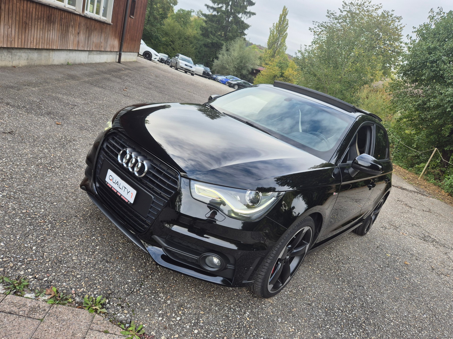 AUDI A1 Sportback Sport 1.4 TFSI Ambition S-tronic-image-2