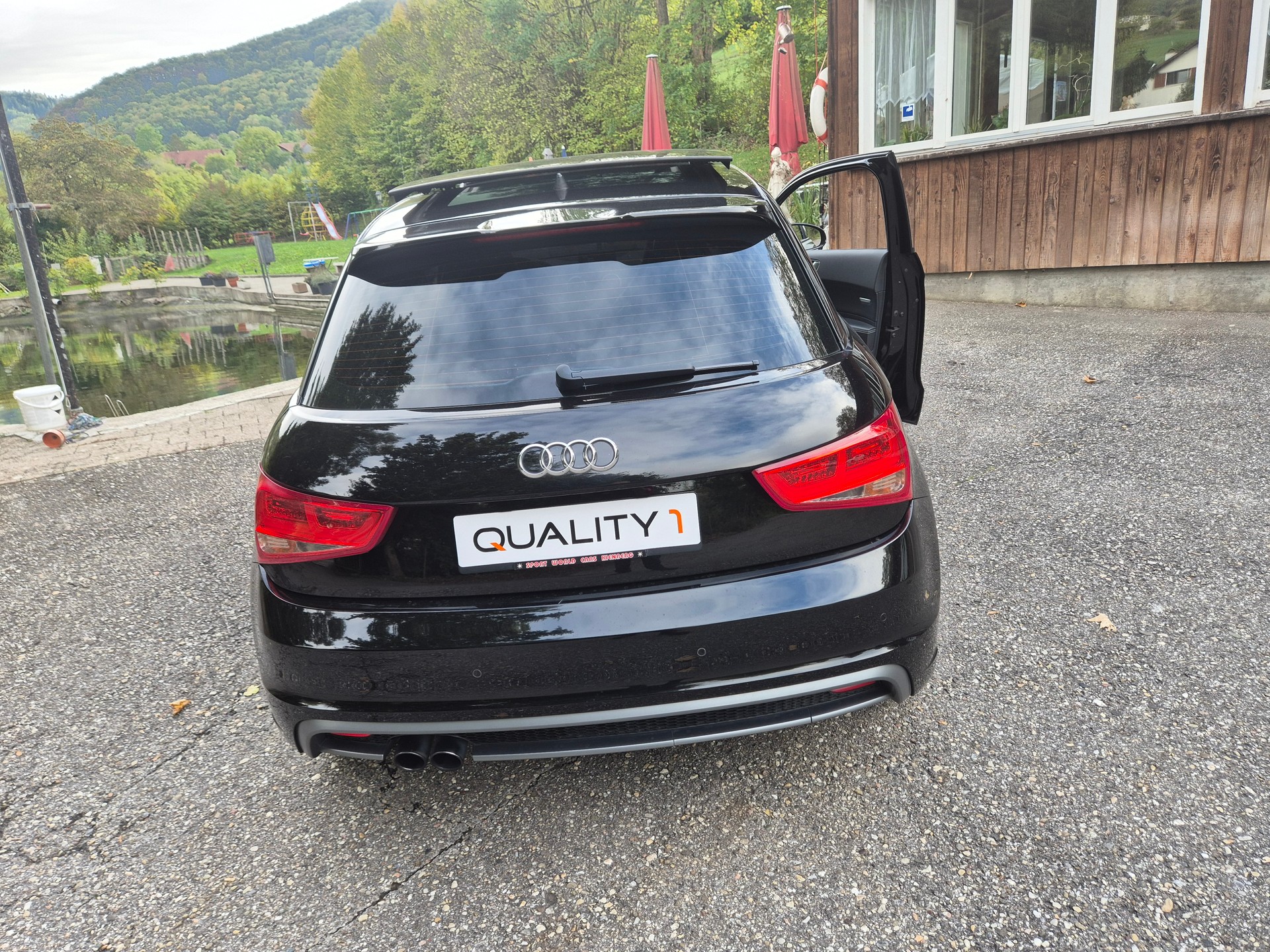 AUDI A1 Sportback Sport 1.4 TFSI Ambition S-tronic-image-9