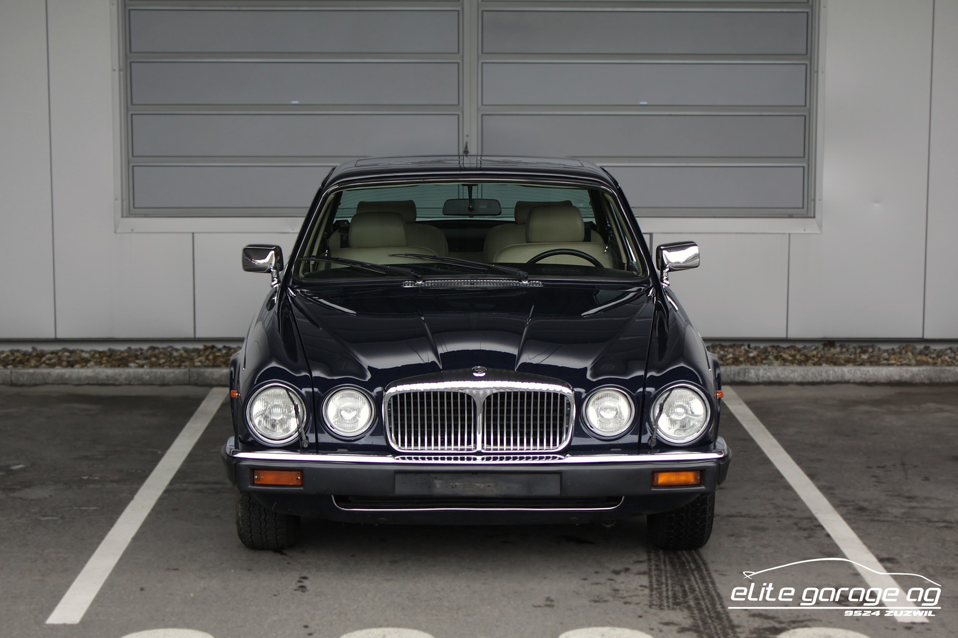 DAIMLER 5.3 Double Six-image-7