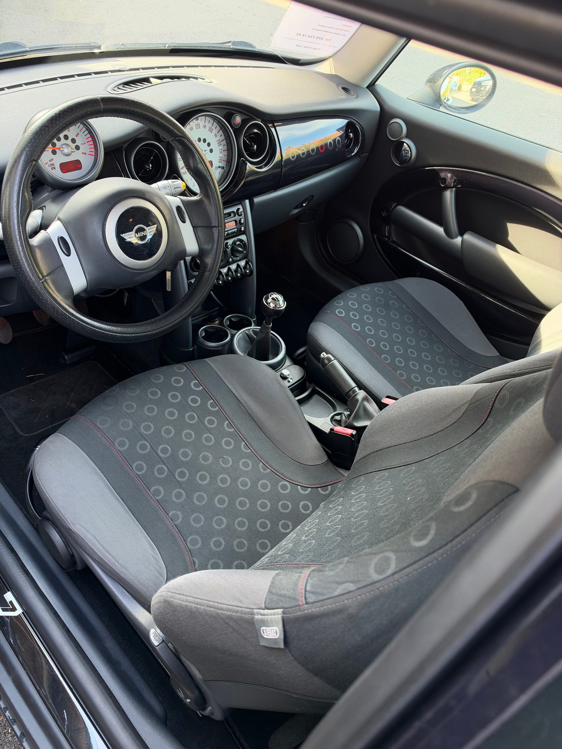 MINI One-image-8