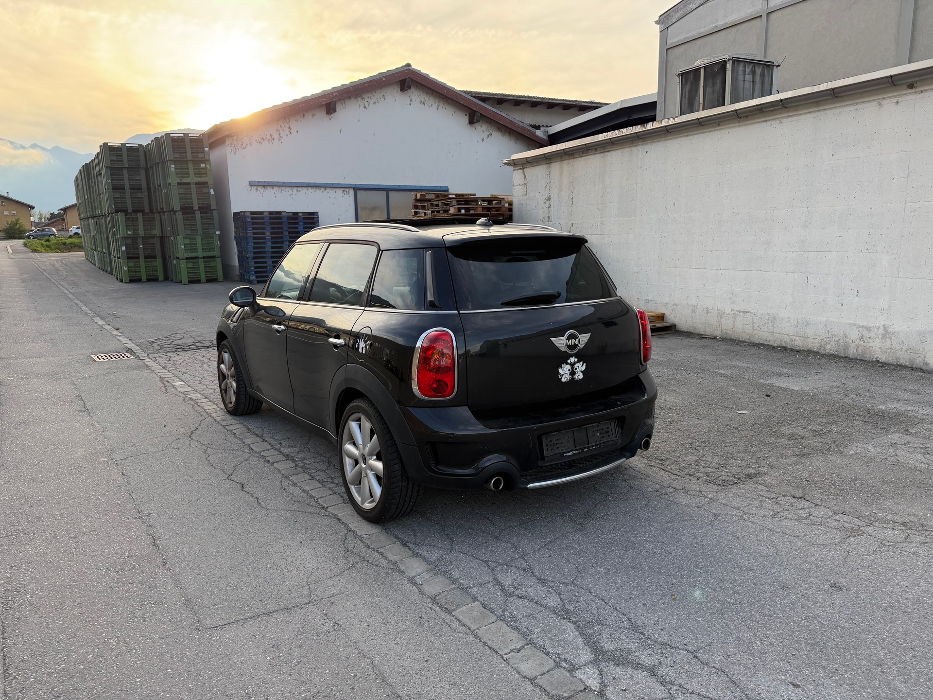 MINI Countryman Cooper SD ALL4-image-6