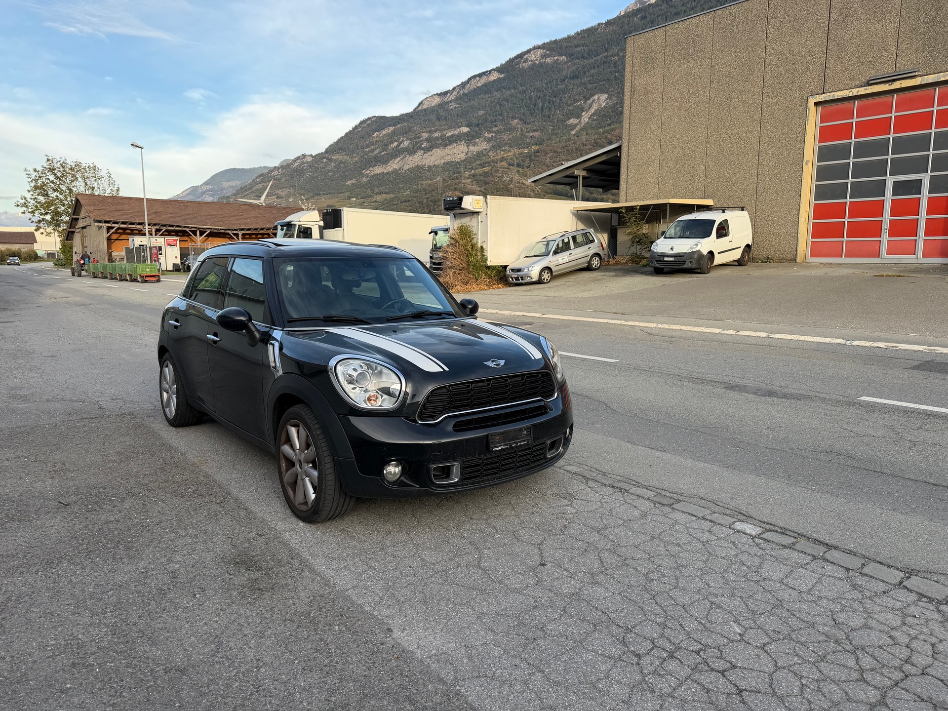 MINI Countryman Cooper SD ALL4-image-4