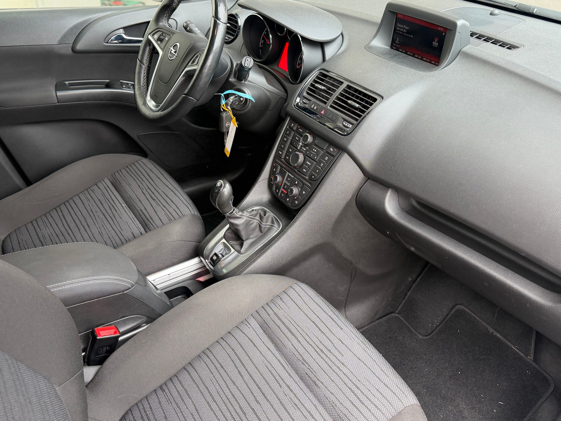 OPEL Meriva 1.4 Turbo Midnight Edition-image-8