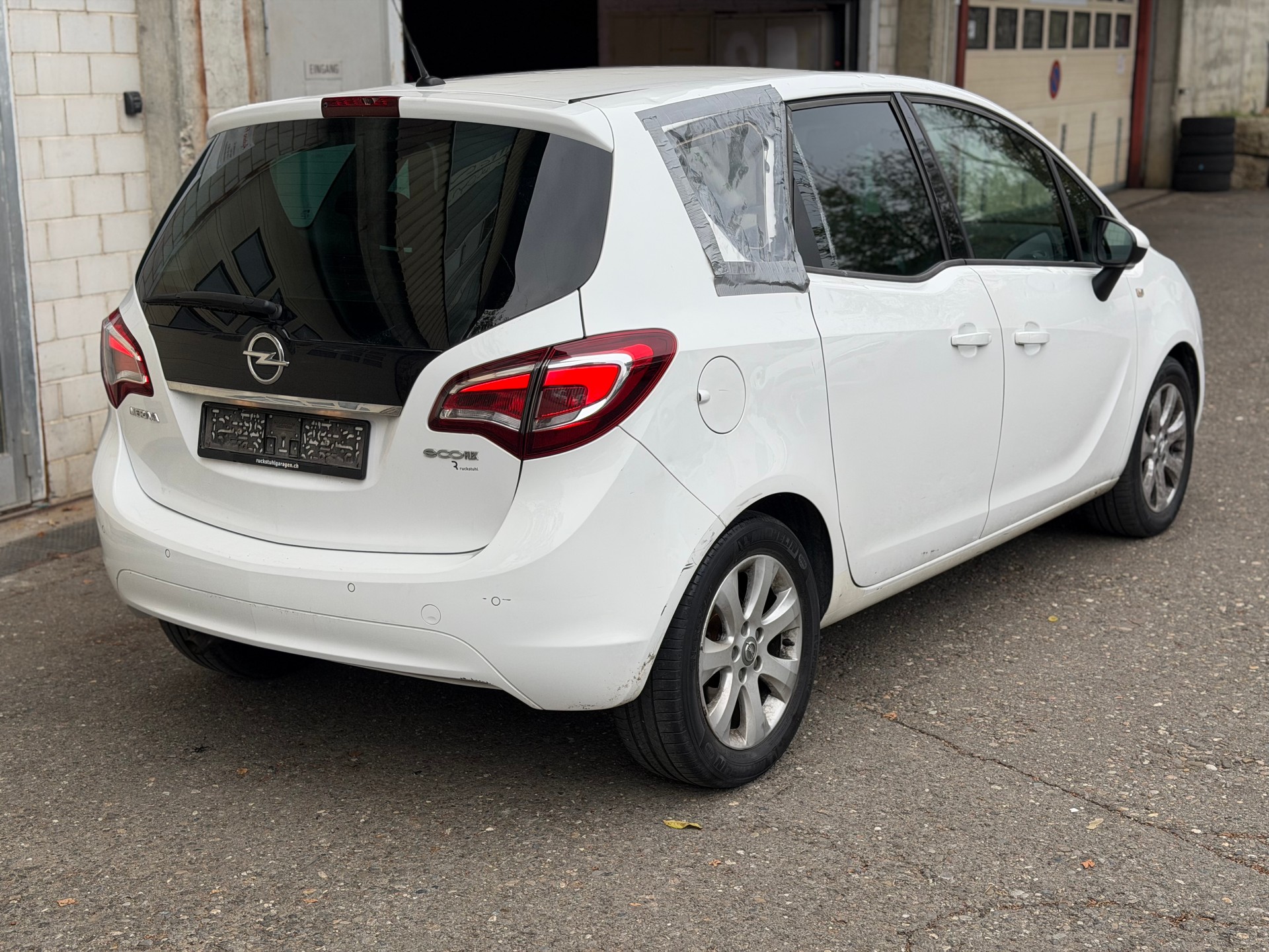 OPEL Meriva 1.4 Turbo Midnight Edition-image-4