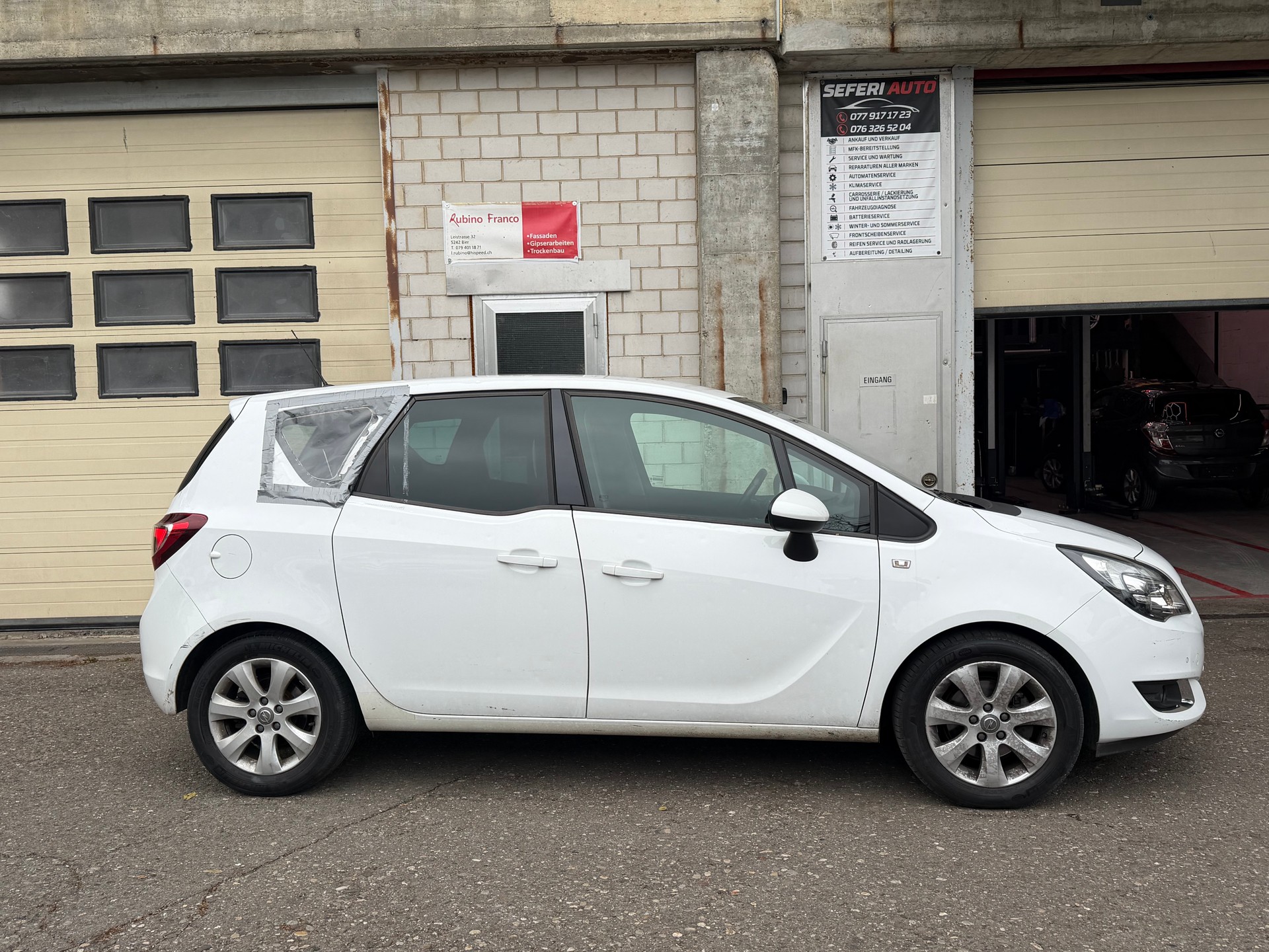 OPEL Meriva 1.4 Turbo Midnight Edition-image-5