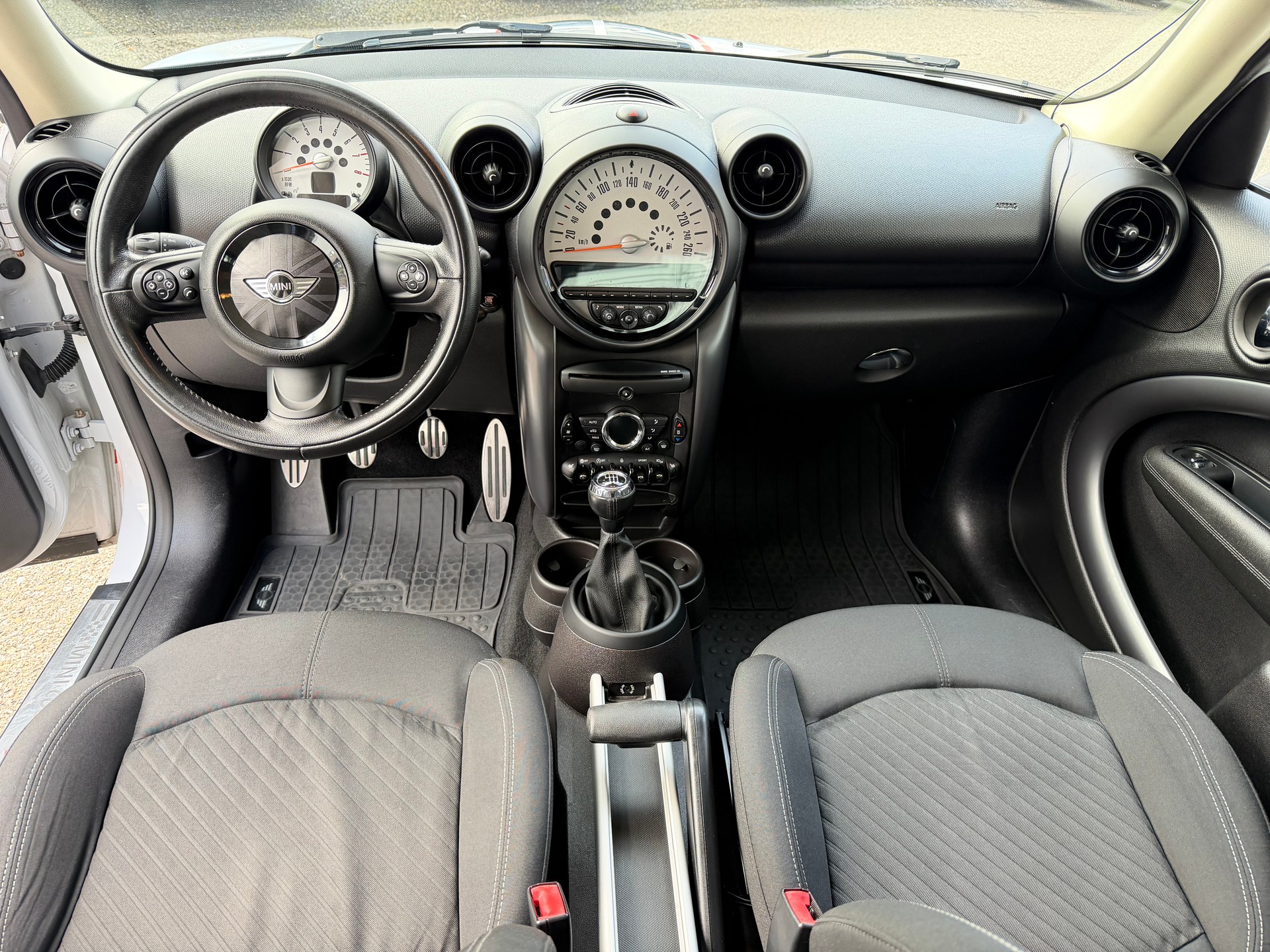 MINI Countryman Cooper S ALL4 Snowhill-image-6