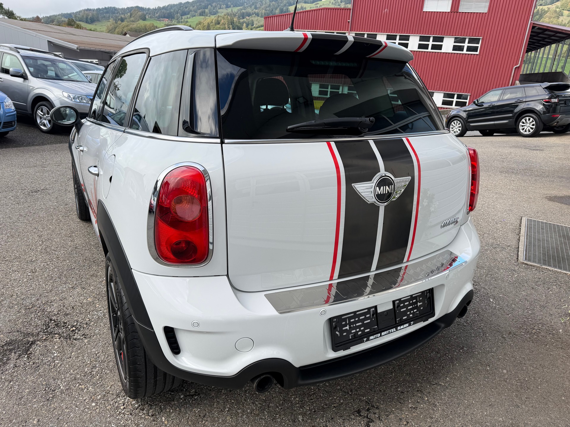 MINI Countryman Cooper S ALL4 Snowhill-image-2