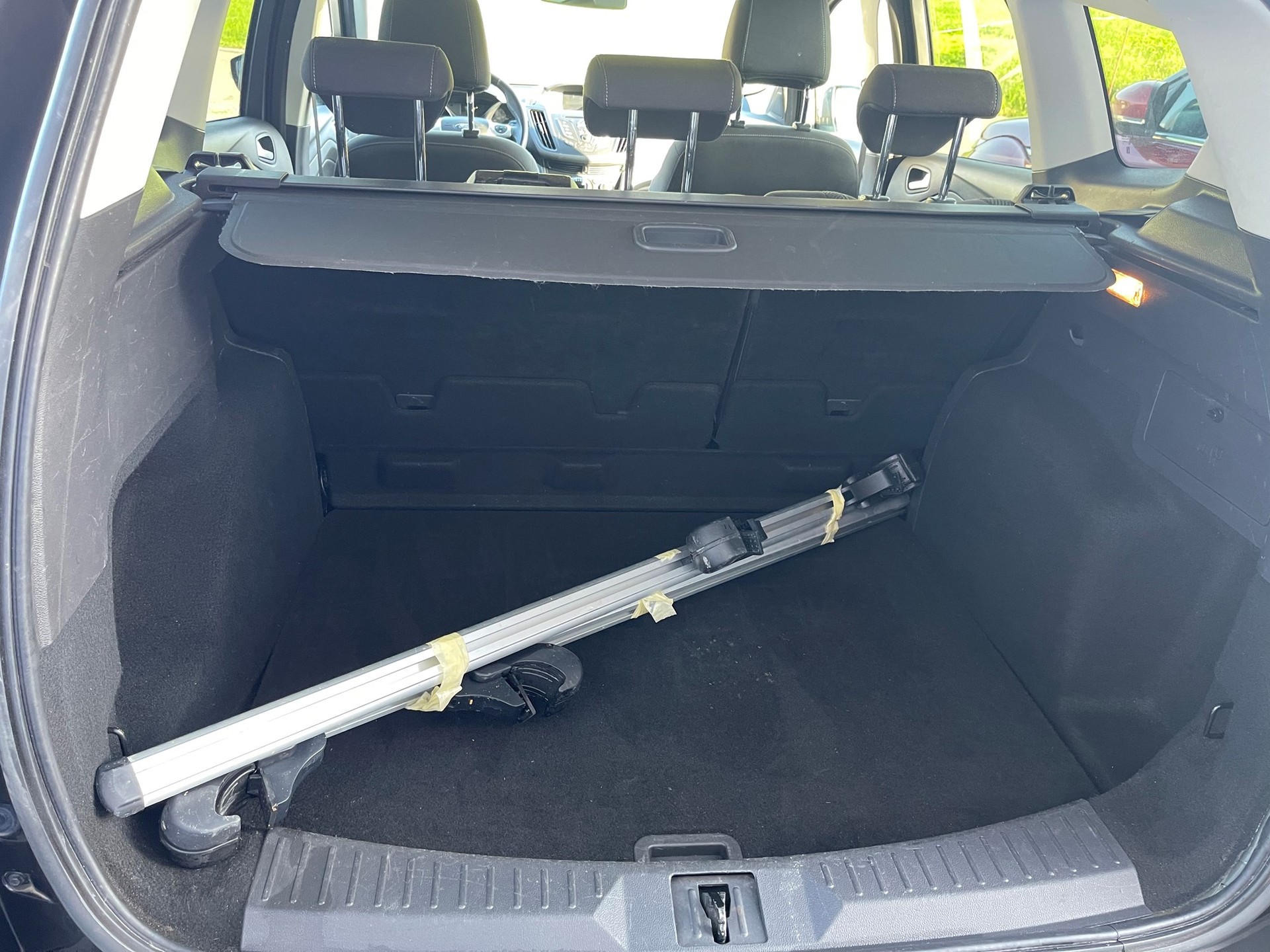 FORD Kuga 2.0 TDCi Carving 2WD-image-14