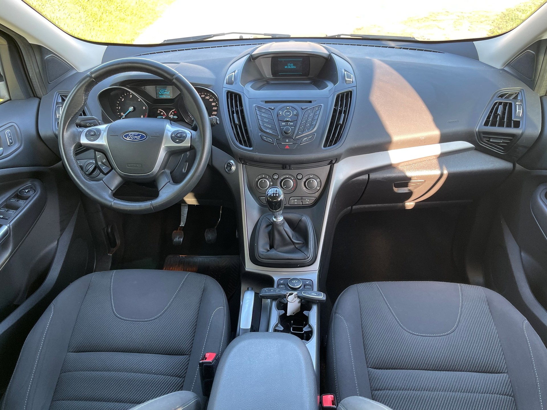 FORD Kuga 2.0 TDCi Carving 2WD-image-7