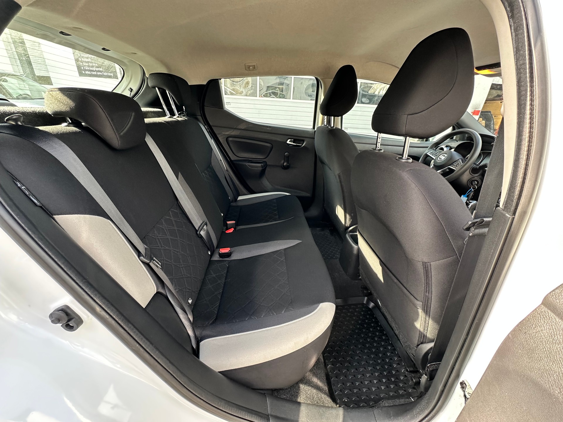NISSAN Micra 1.5 dCi acenta-image-10