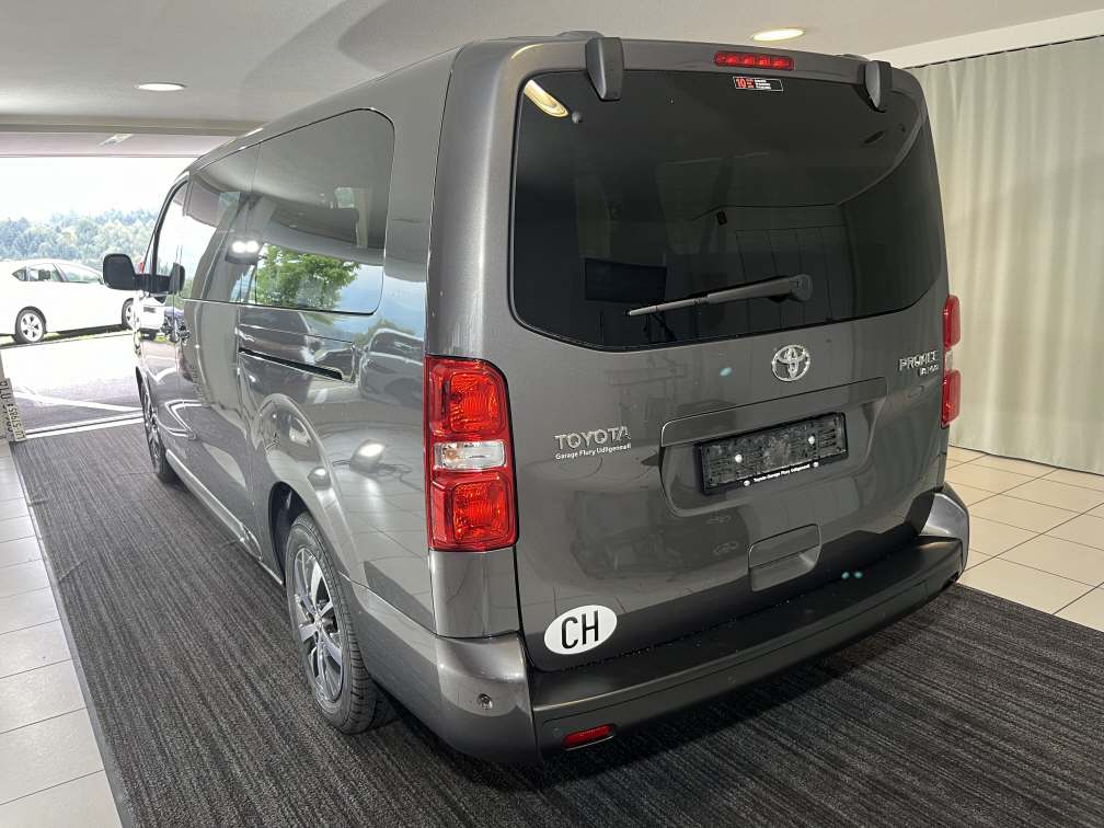 TOYOTA PROACE Verso L2 2.0 D Trend-image-2