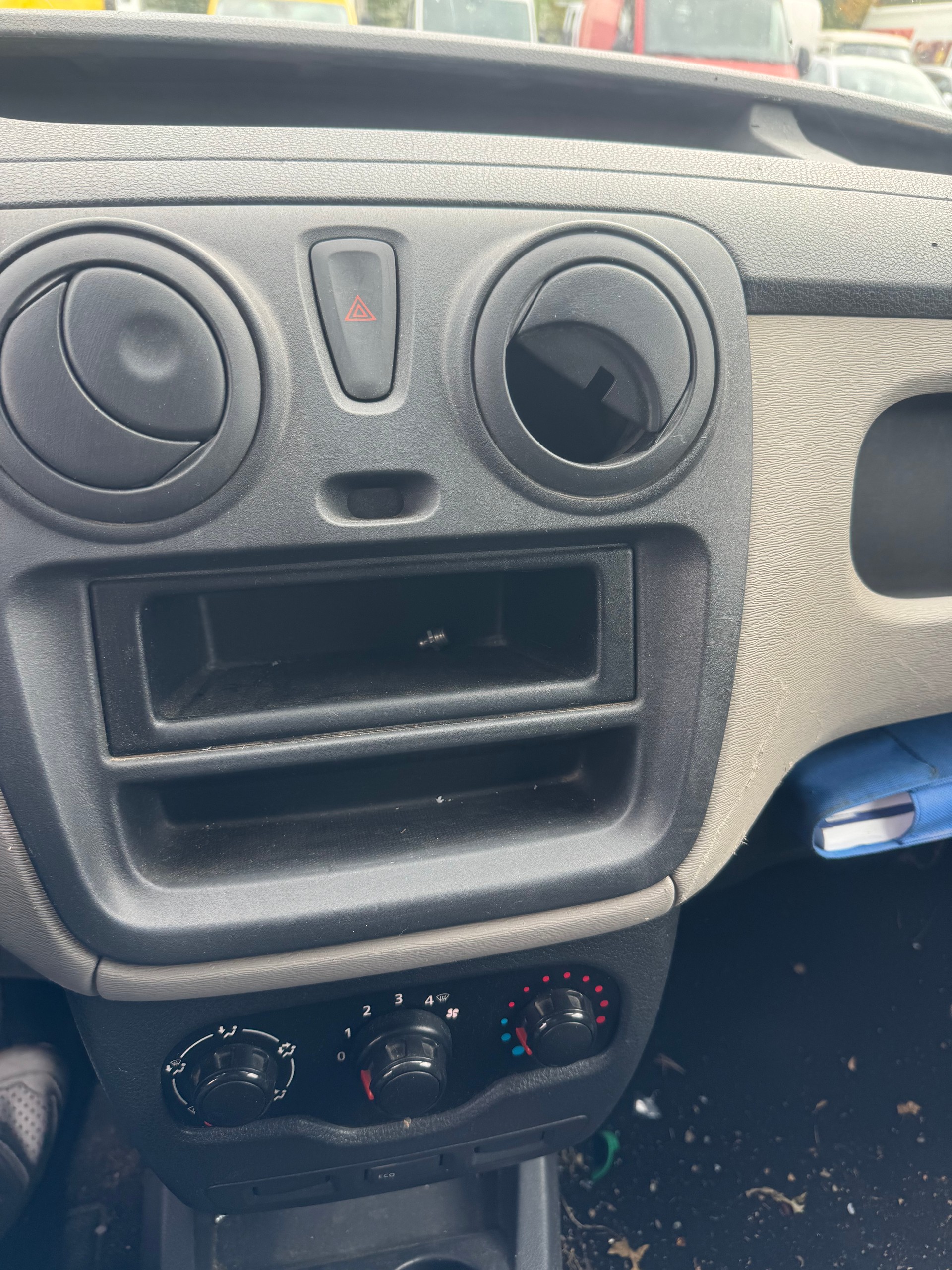 DACIA Dokker Van dCi 75-image-11
