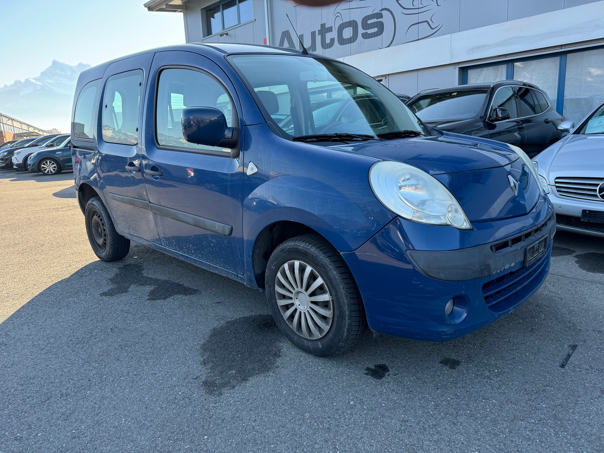 RENAULT Kangoo 1.6 16V Dynamique-image-2