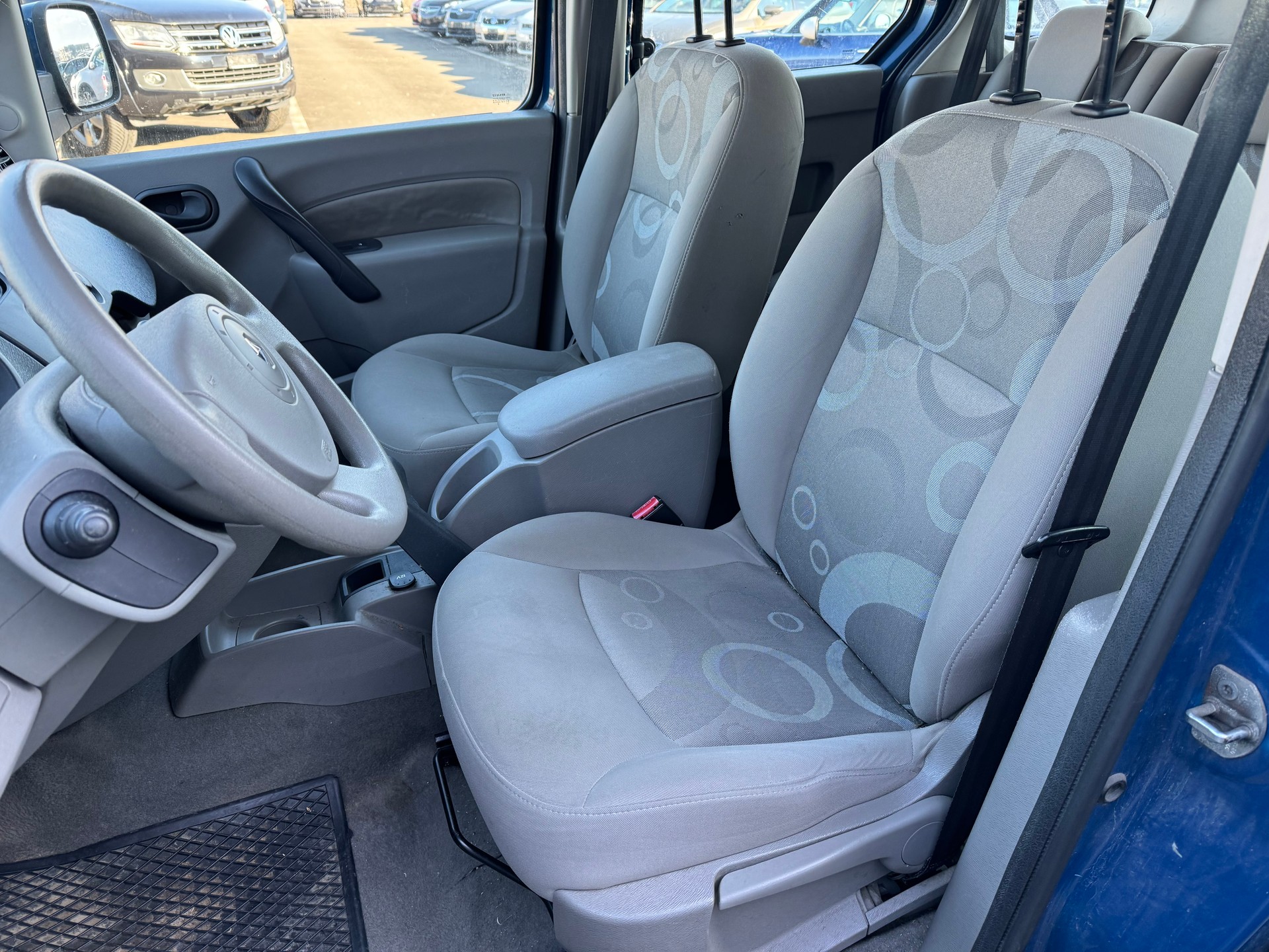 RENAULT Kangoo 1.6 16V Dynamique-image-8