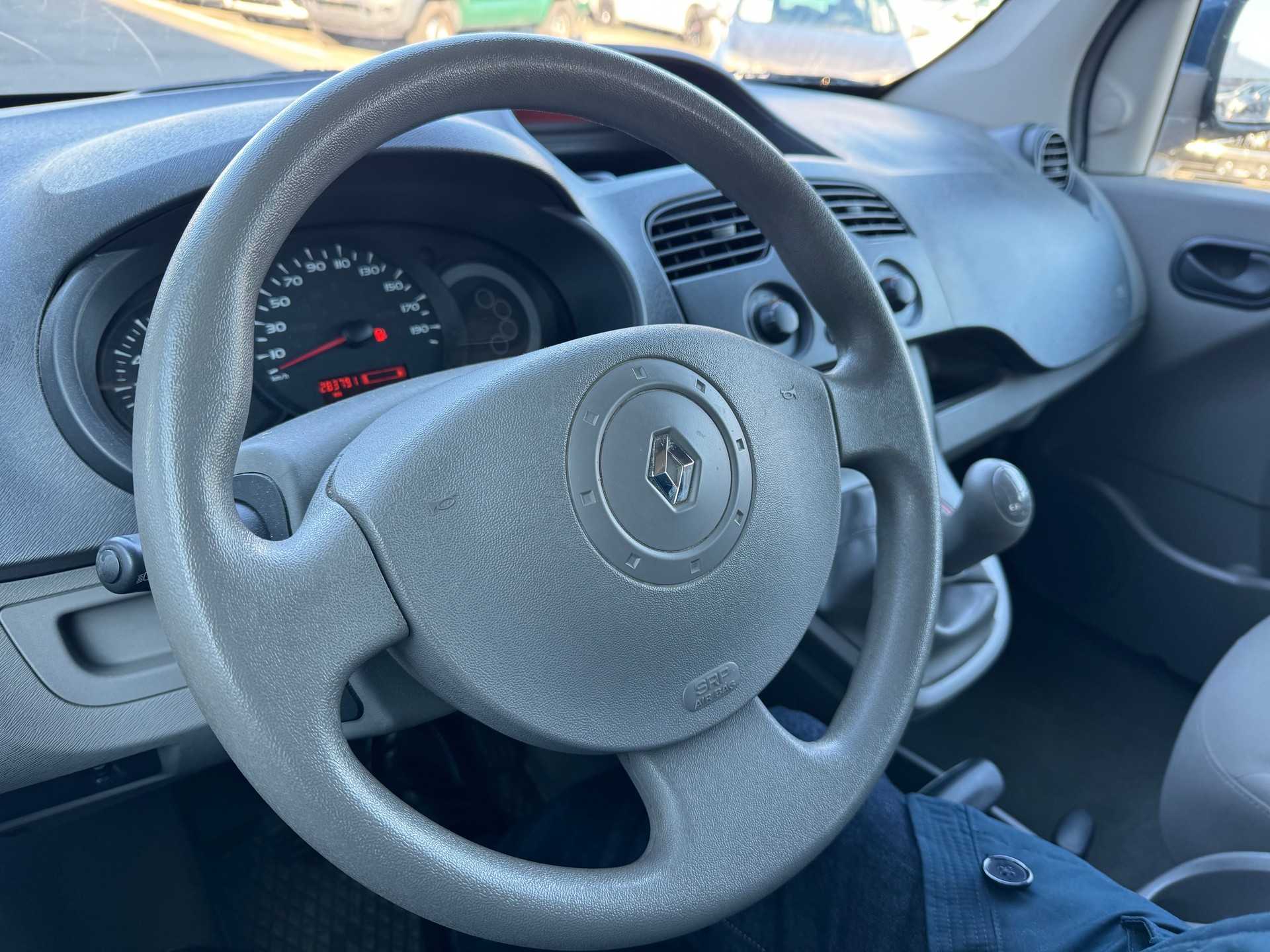 RENAULT Kangoo 1.6 16V Dynamique-image-14