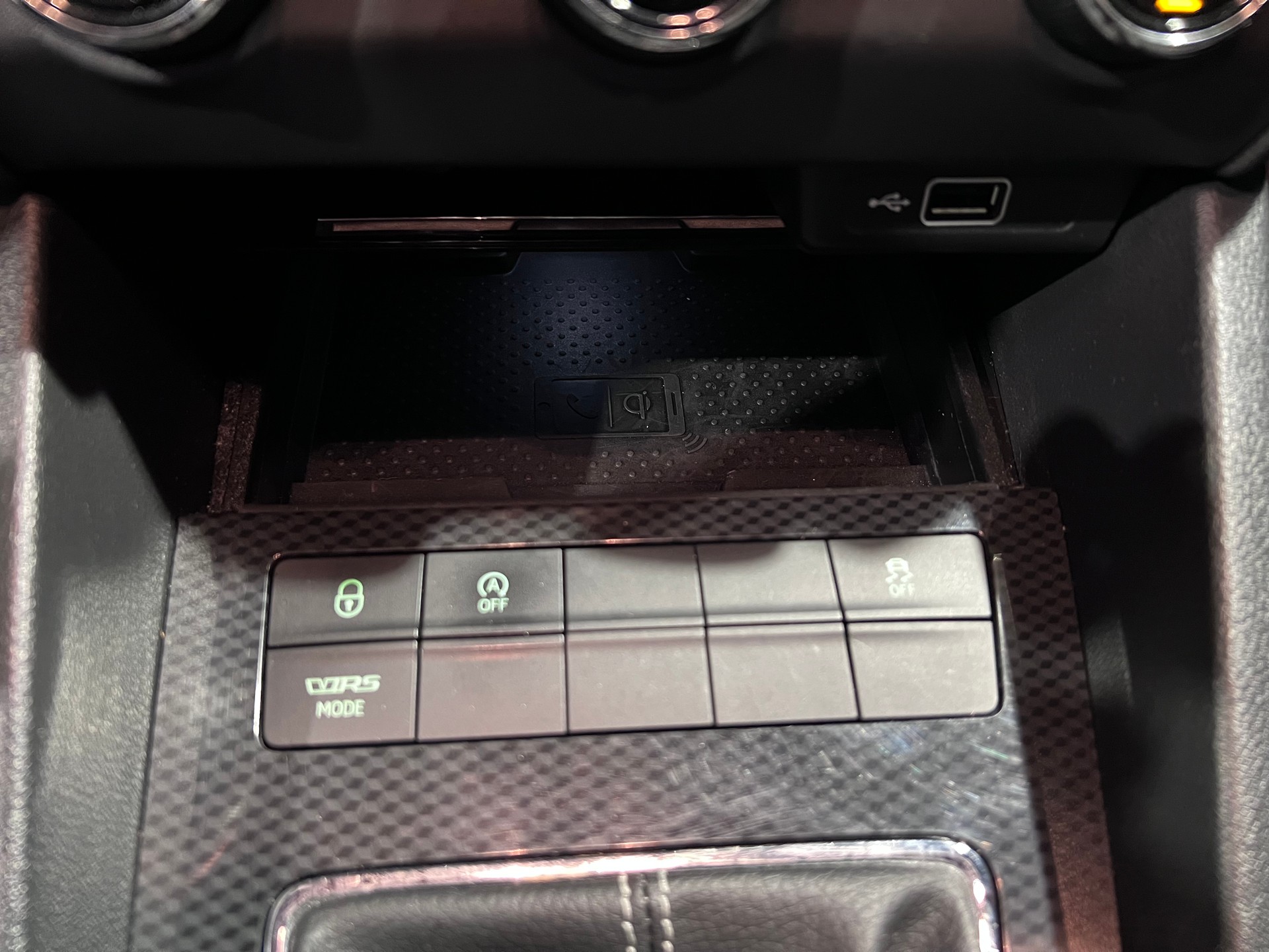 SKODA Octavia Combi 2.0 TSI RS-image-19