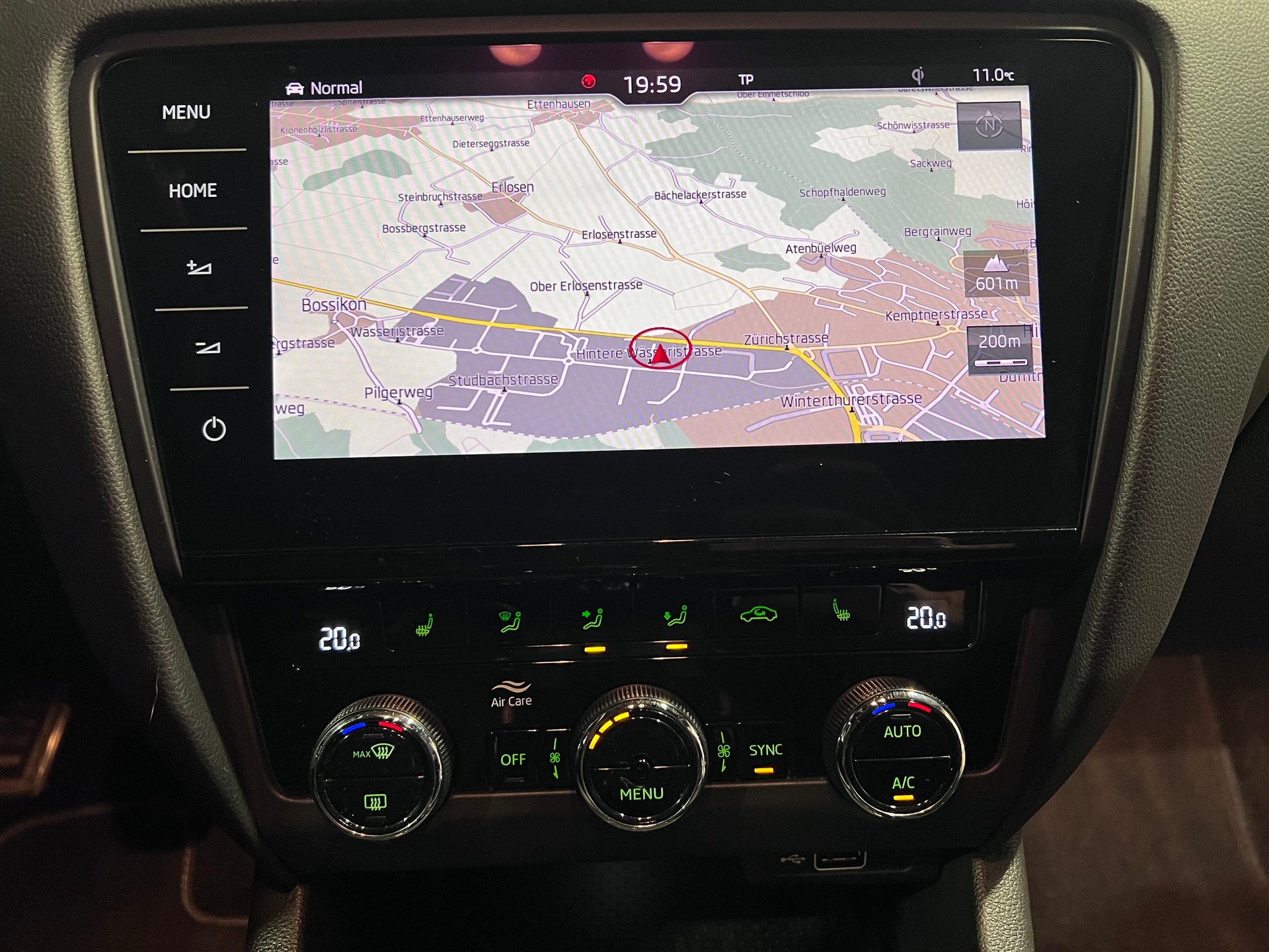 SKODA Octavia Combi 2.0 TSI RS-image-17