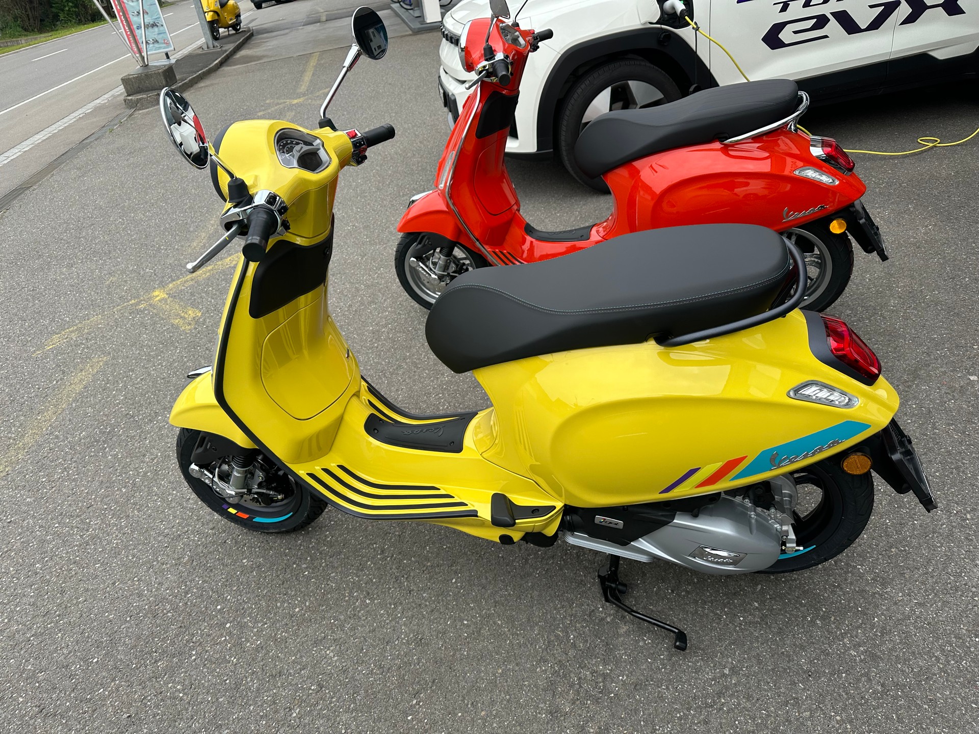 PIAGGIO Vespa 125 Primavera Sport-image-4