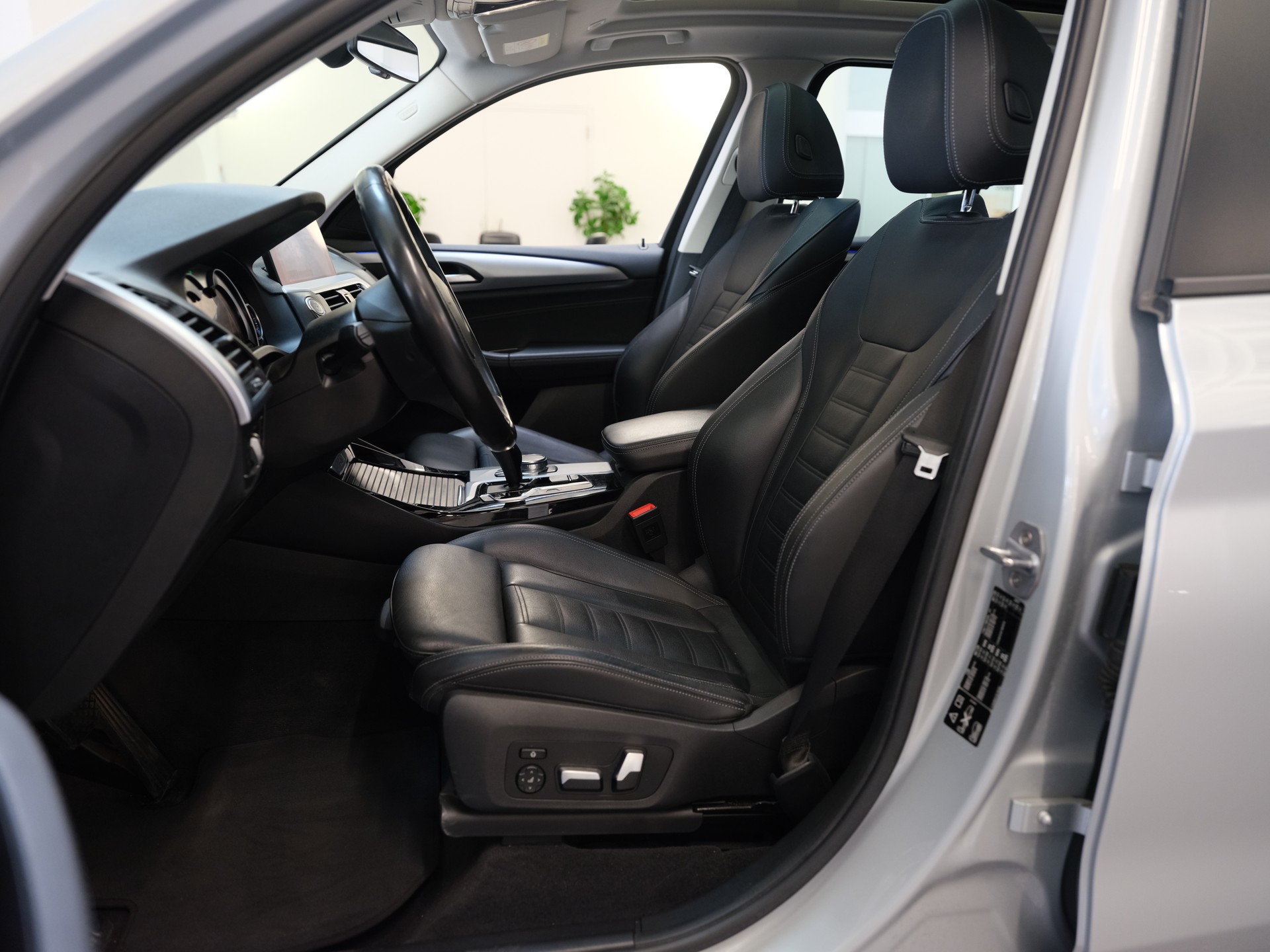 BMW X3 xDrive 30d Steptronic-image-9