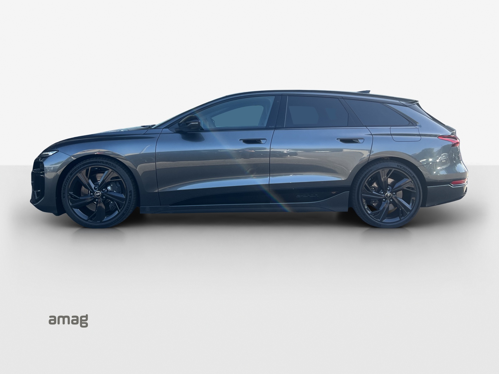 AUDI S6 Avant e-tron quattro-showroom-element-1